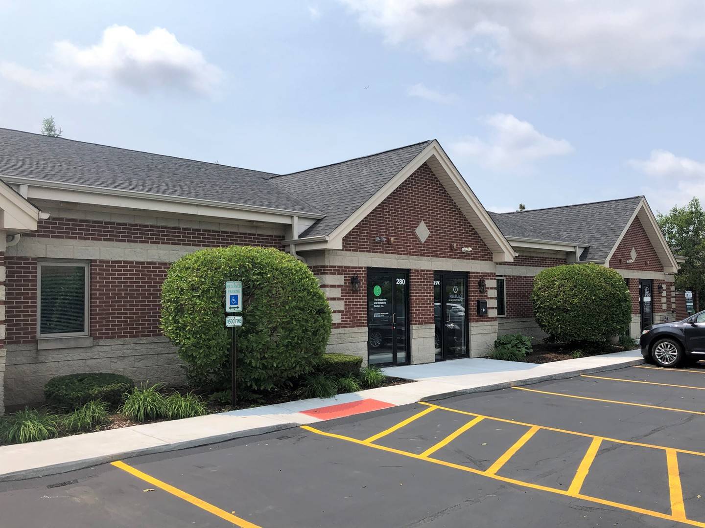 280 Stonegate RD #280, Algonquin, IL 60102