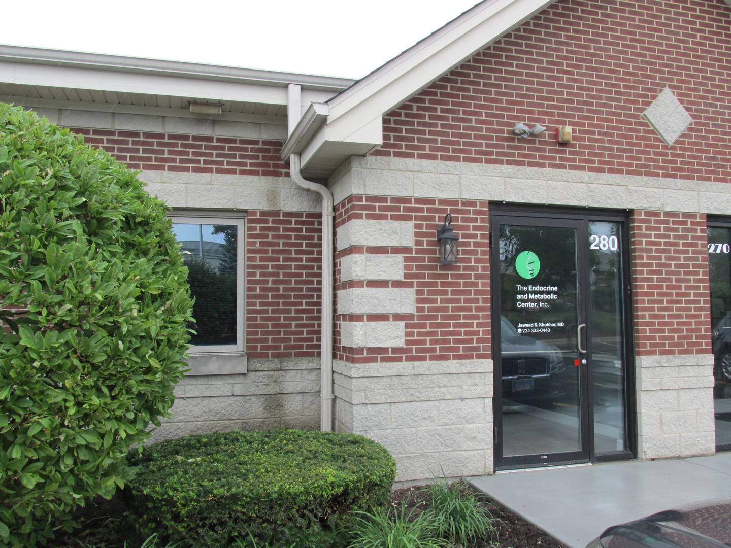 280 Stonegate RD #280, Algonquin, IL 60102