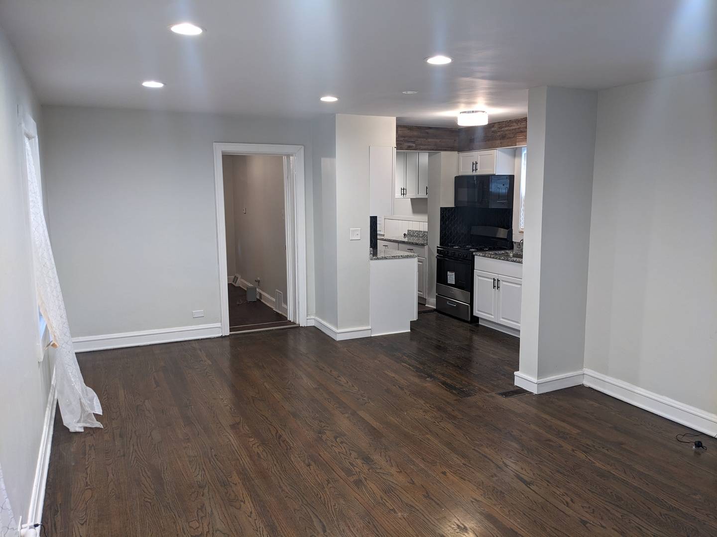 8247 S Wabash AVE, Chicago, IL 60619