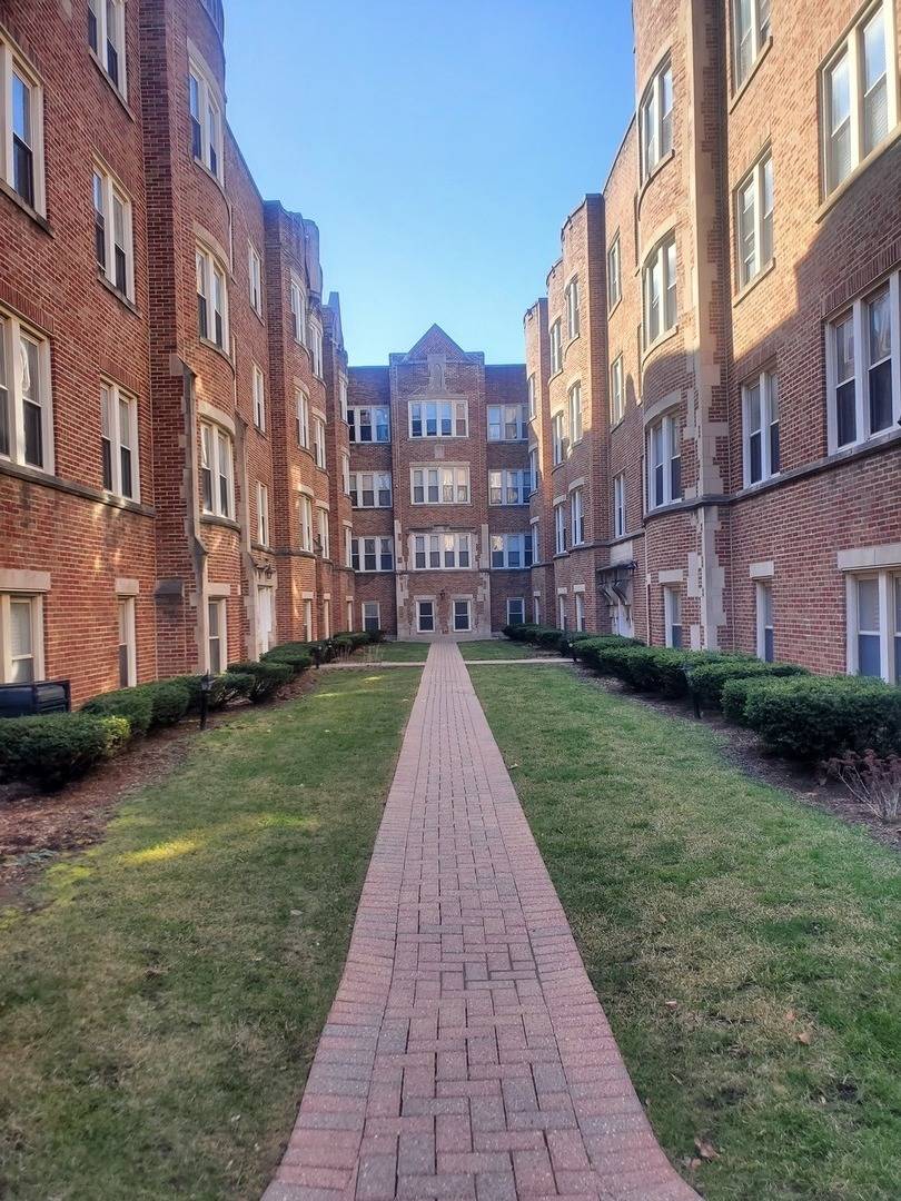 44 N Menard AVE #B-2, Chicago, IL 60644