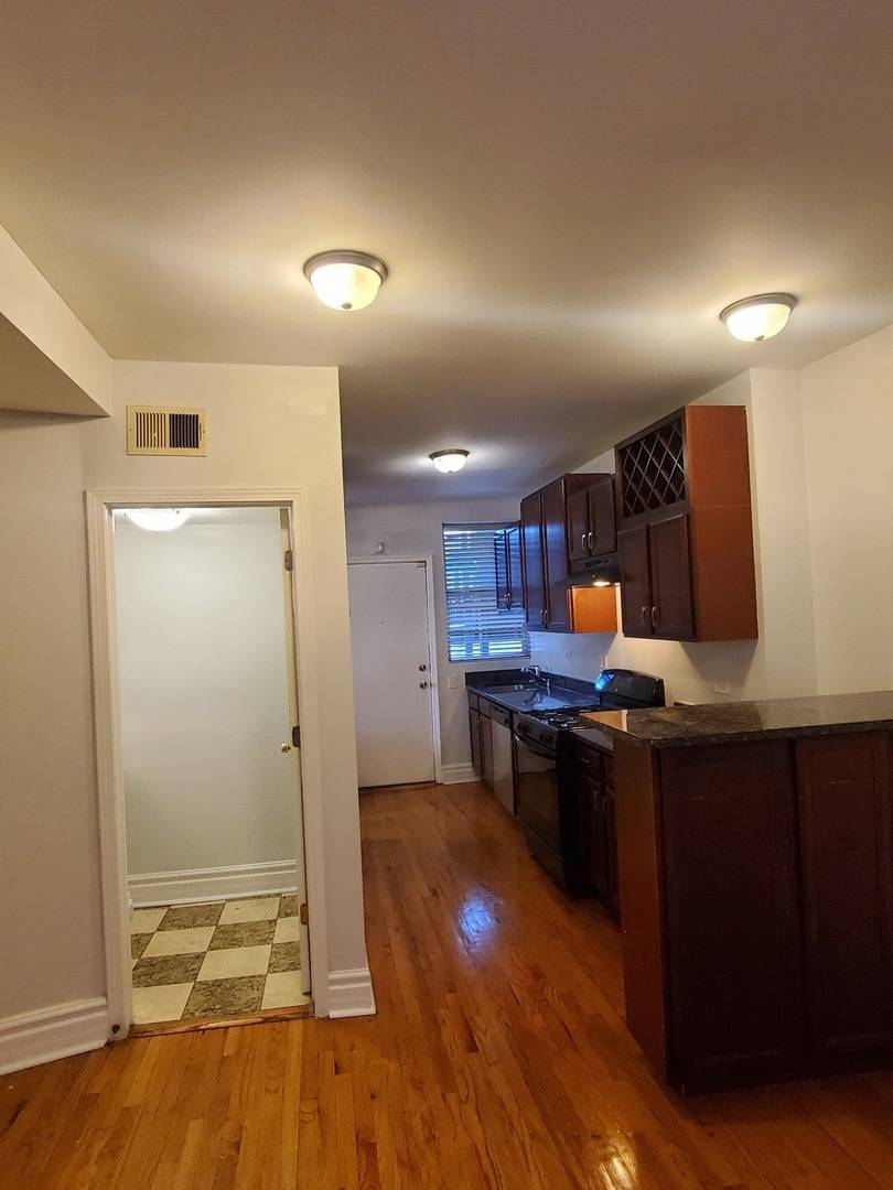 44 N Menard AVE #B-2, Chicago, IL 60644