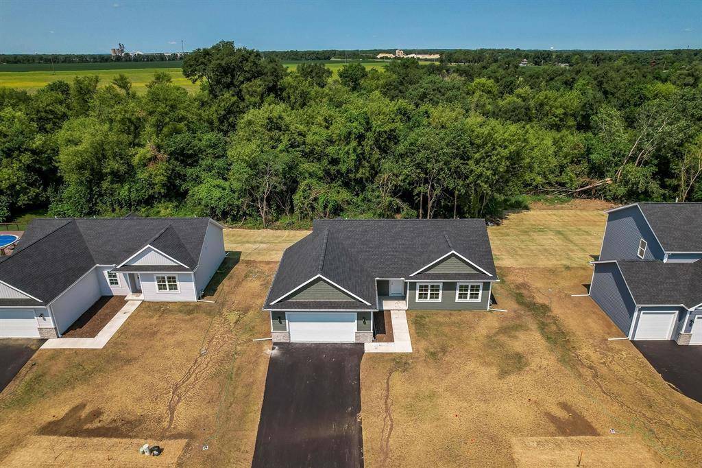 14180 Prairie Commons LN, South Beloit, IL 61080