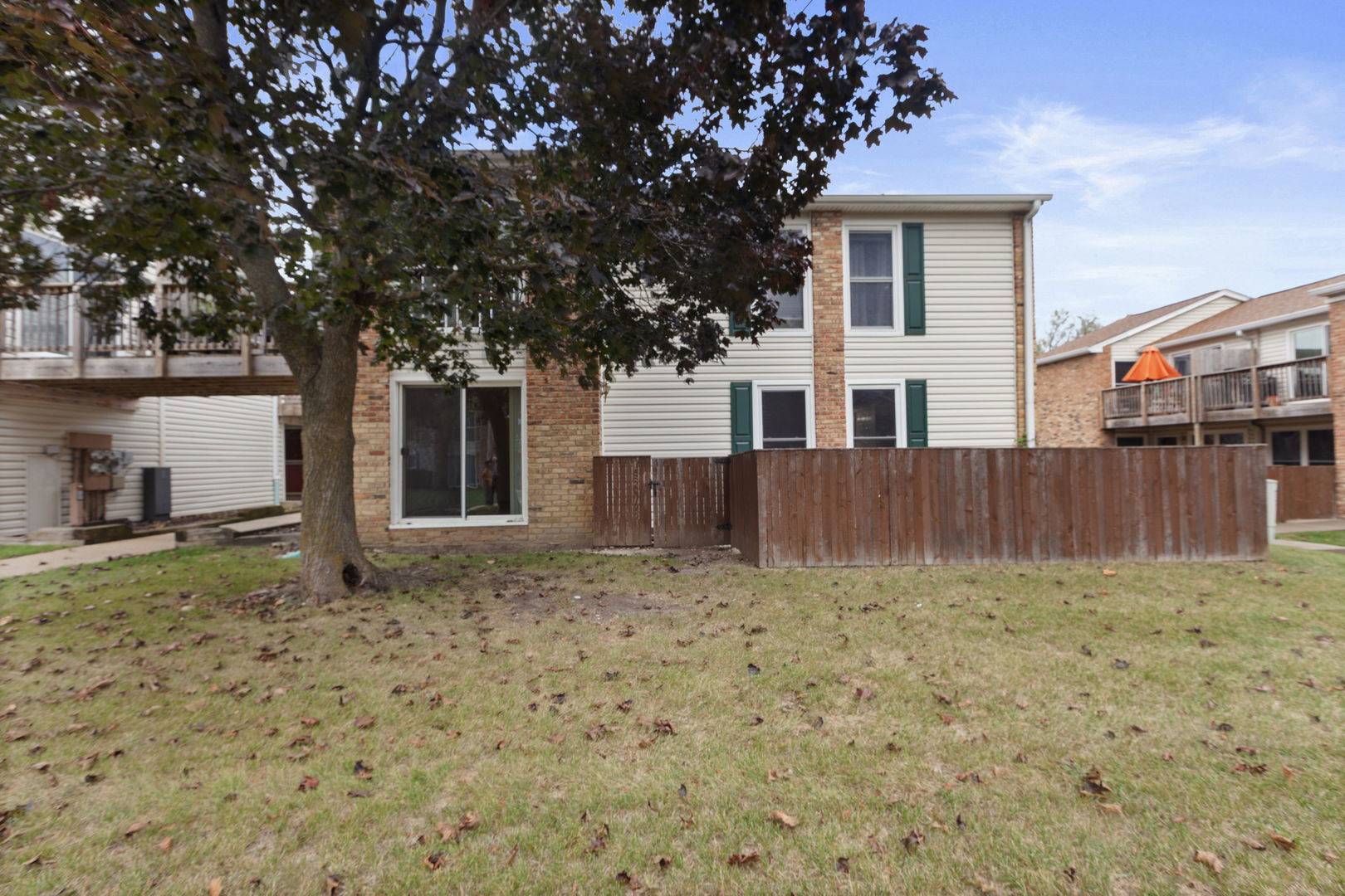 1975 Kenilworth CIR #B, Hoffman Estates, IL 60169