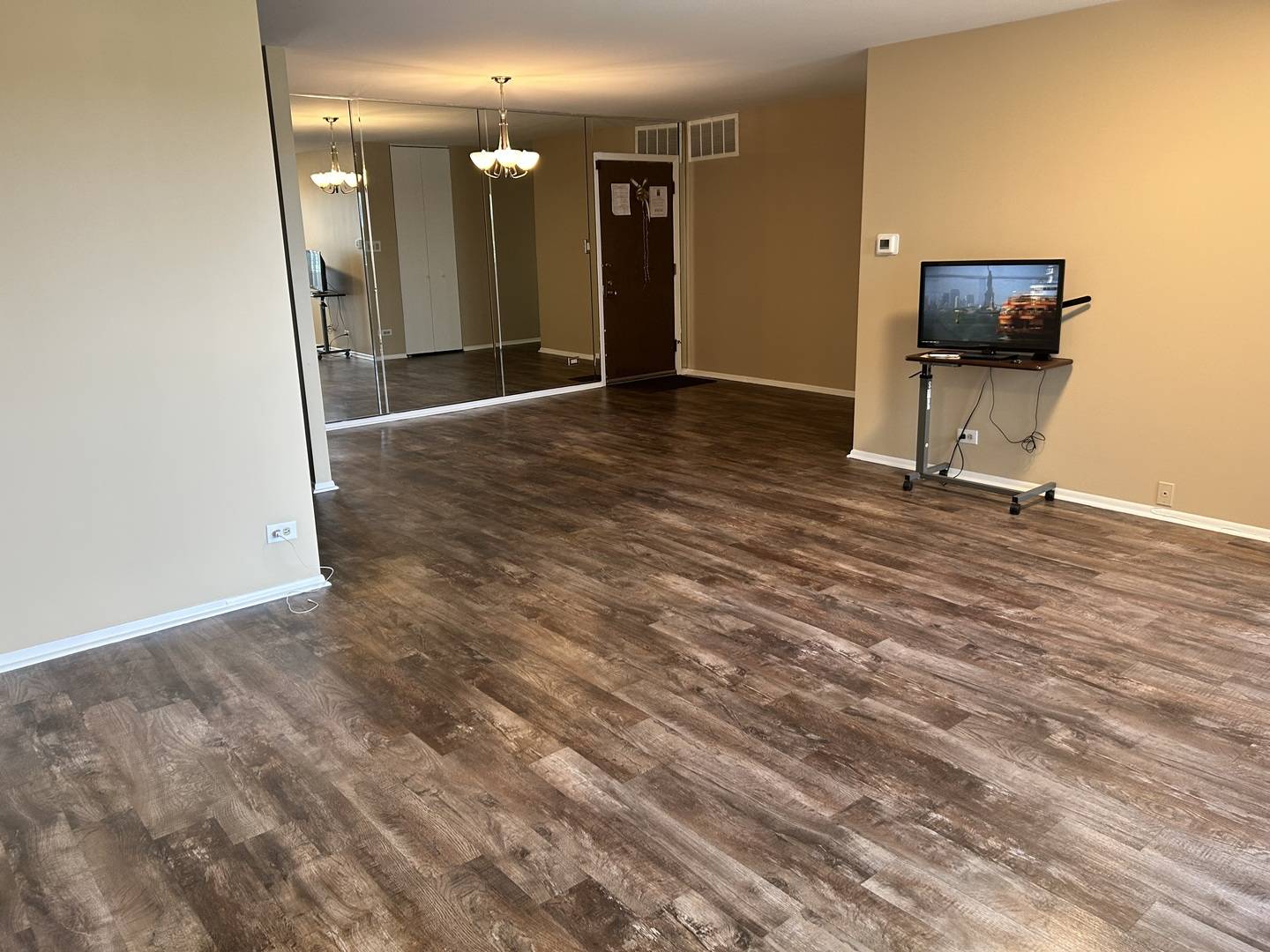 100 Park AVE #706, Calumet City, IL 60409