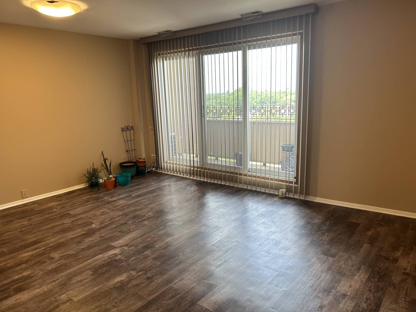 100 Park AVE #706, Calumet City, IL 60409