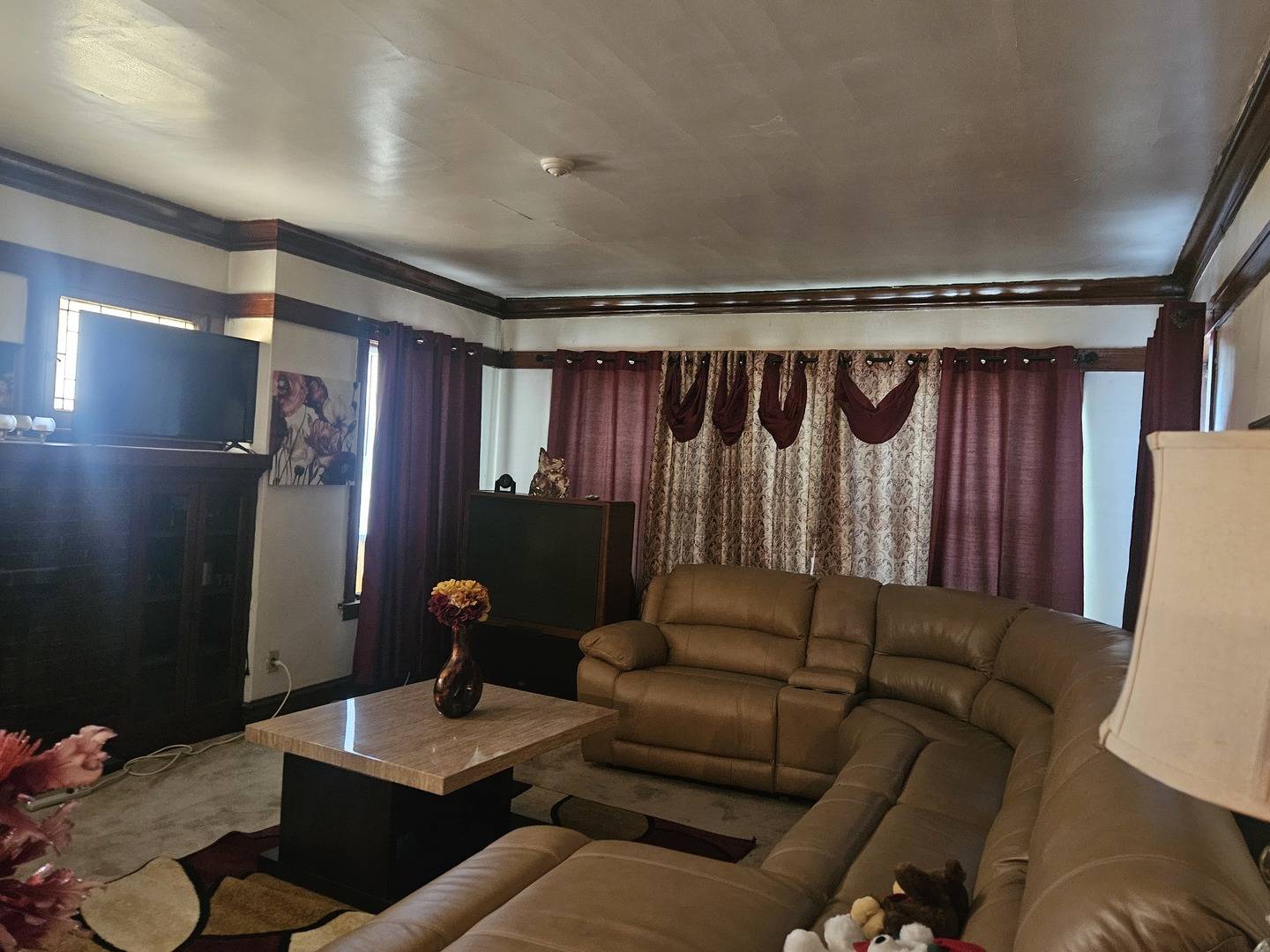 4015 W Potomac AVE, Chicago, IL 60651