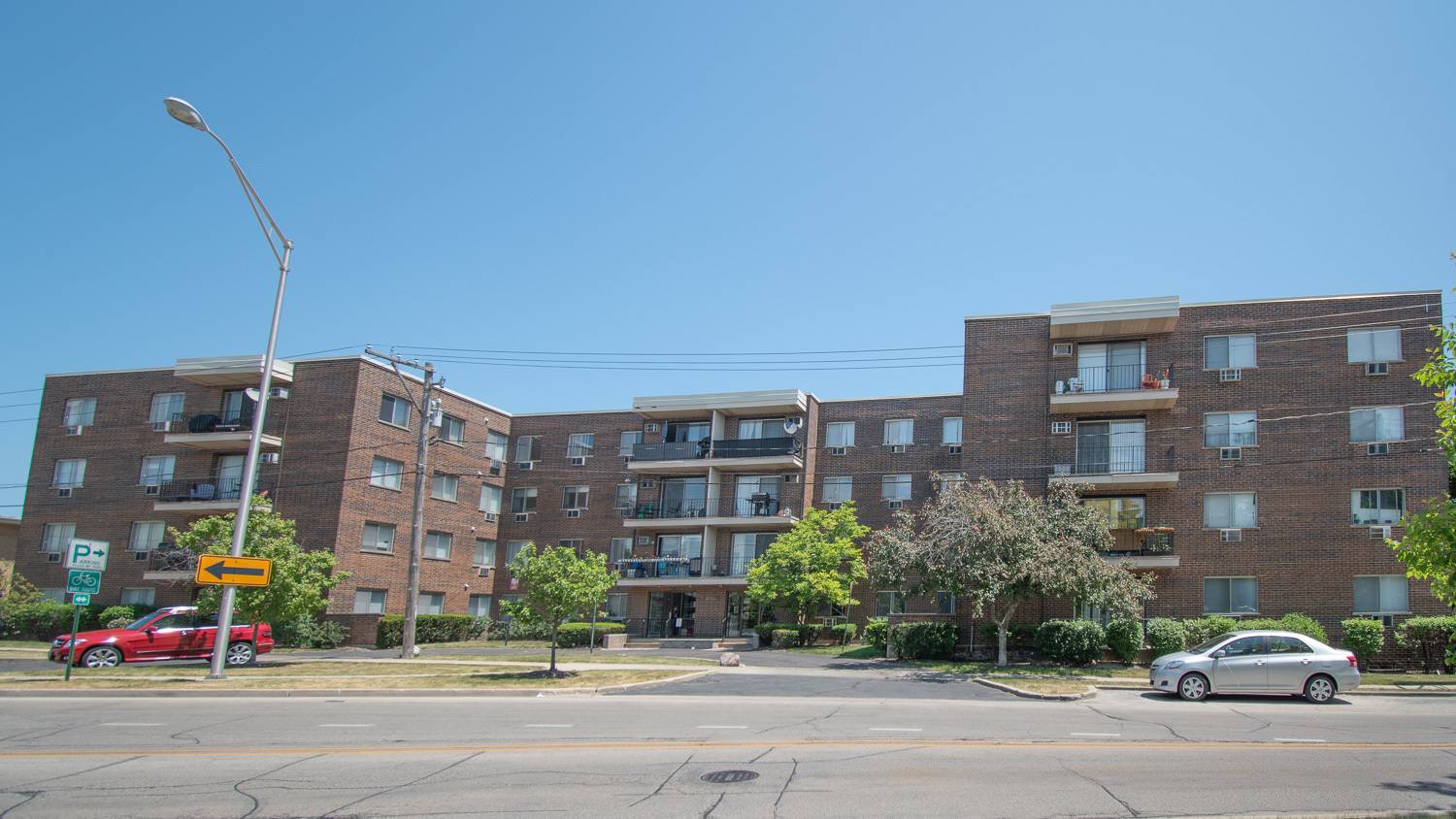 9445 Kenton AVE #406, Skokie, IL 60076