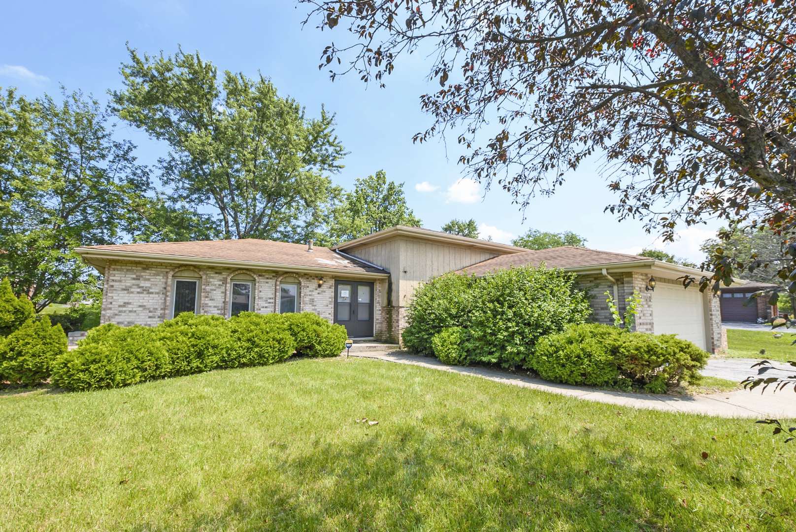 3531 Dale DR, Crete, IL 60417