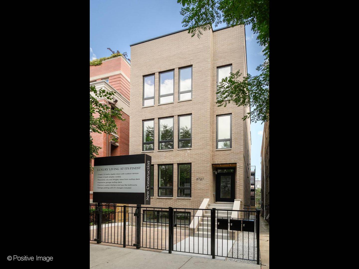 3721 N Kenmore AVE #2, Chicago, IL 60613