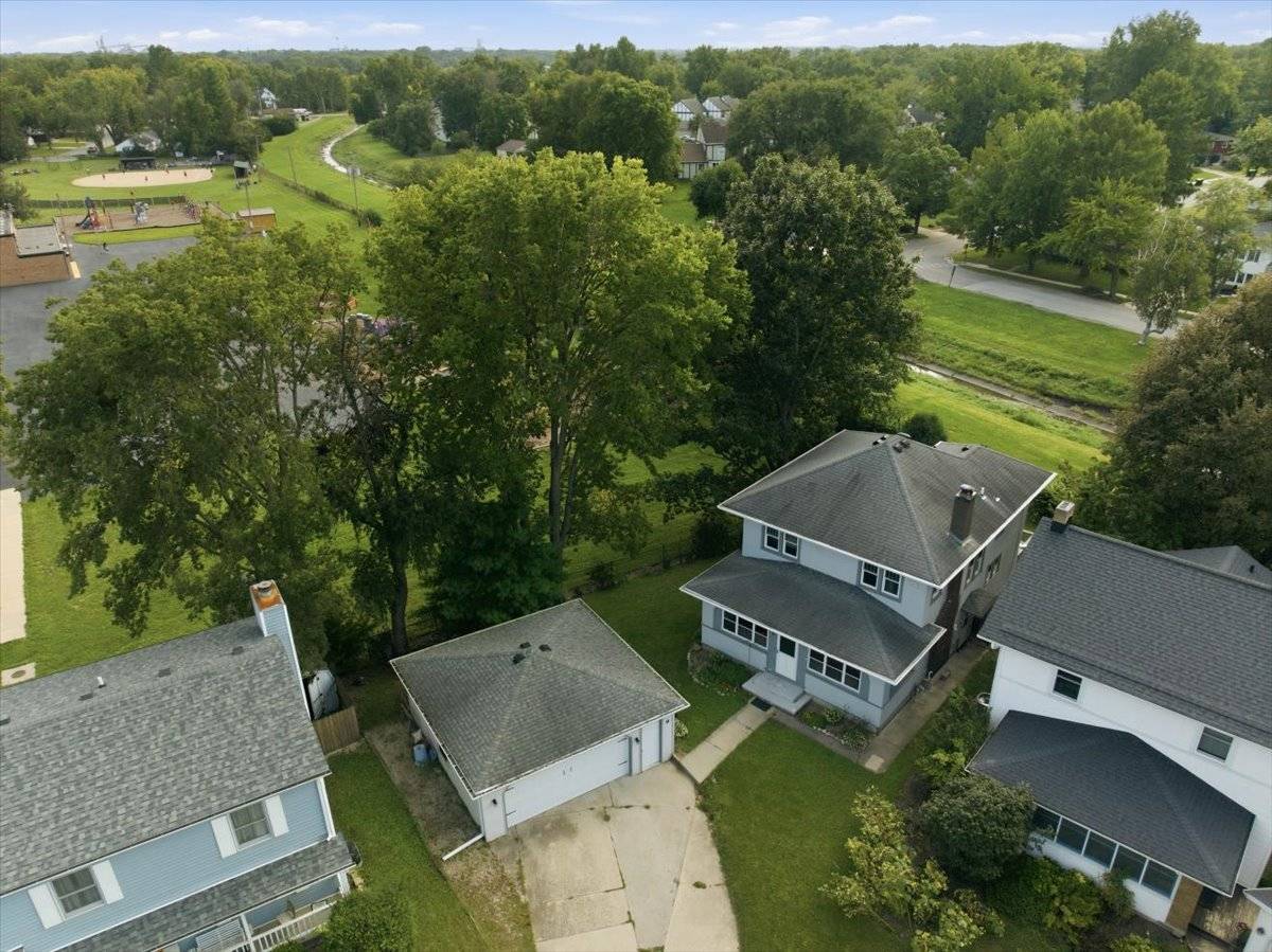 9 Hale CT, Normal, IL 61761