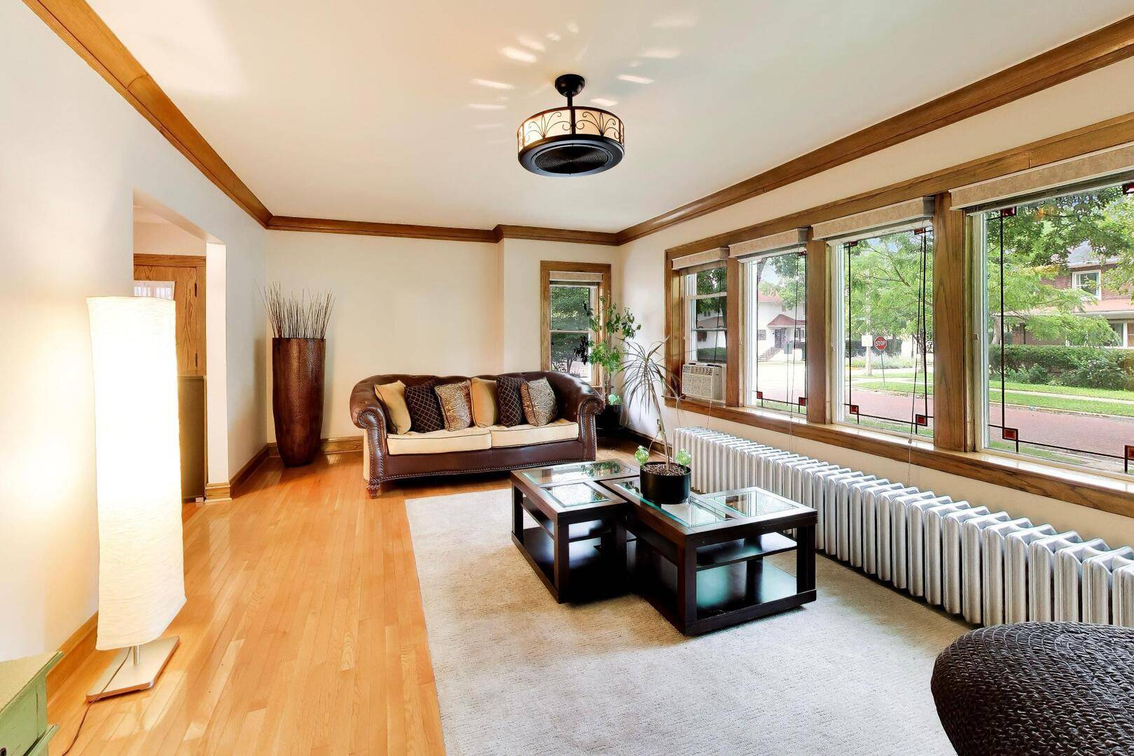 705 S Humphrey AVE, Oak Park, IL 60304