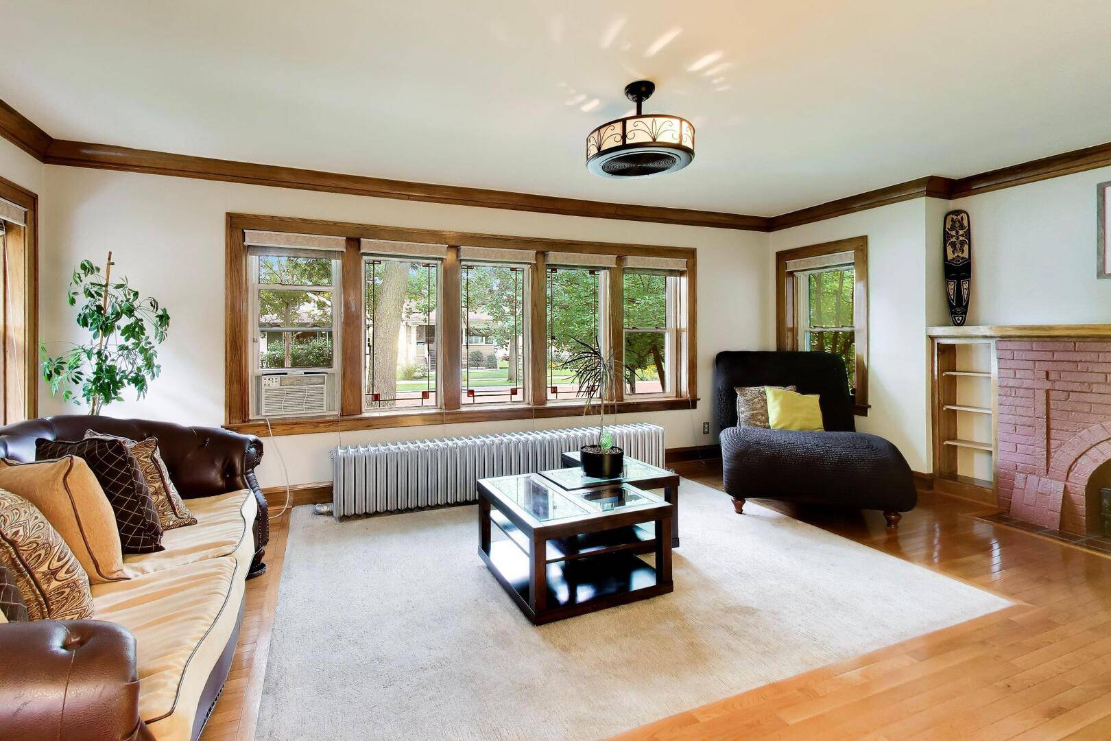 705 S Humphrey AVE, Oak Park, IL 60304