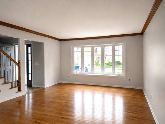 6582 Tealwood DR, Lisle, IL 60532