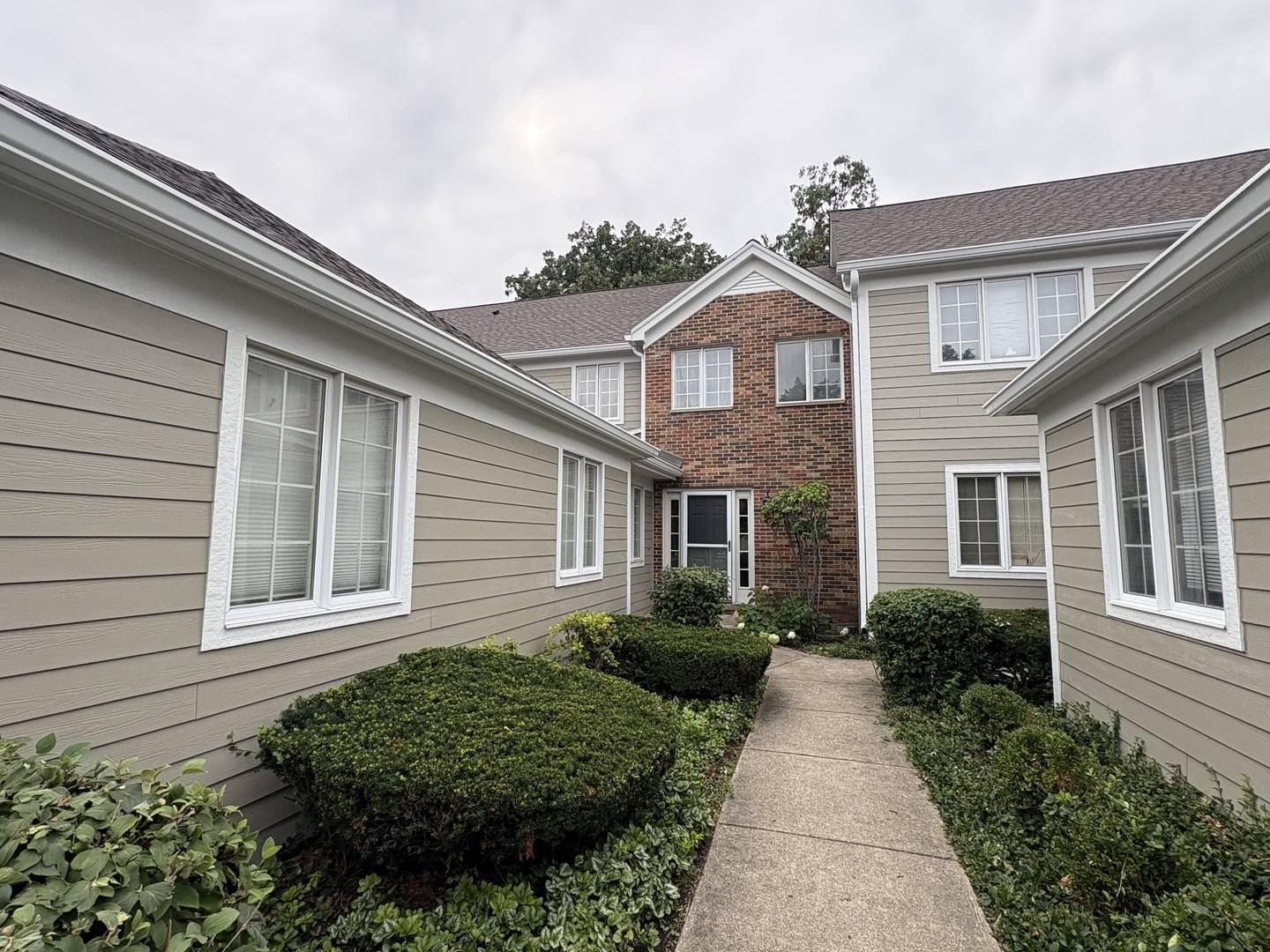 805 Suffield SQ, Lincolnshire, IL 60069
