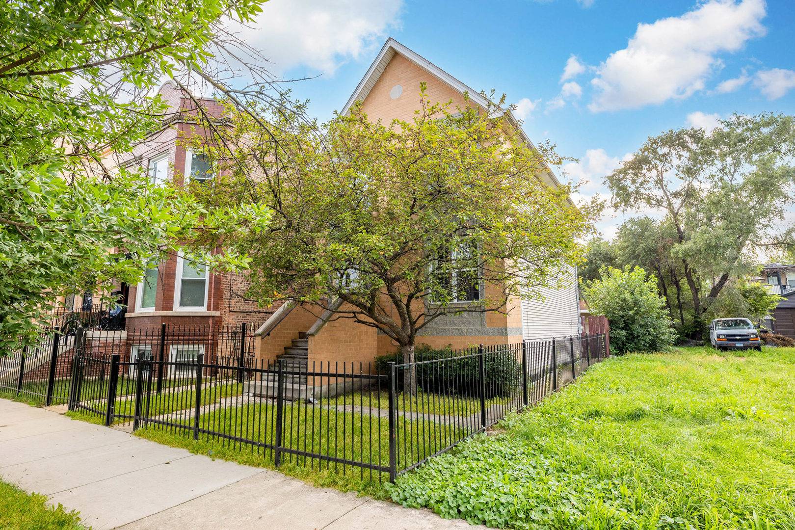 1640 S Ridgeway AVE, Chicago, IL 60623