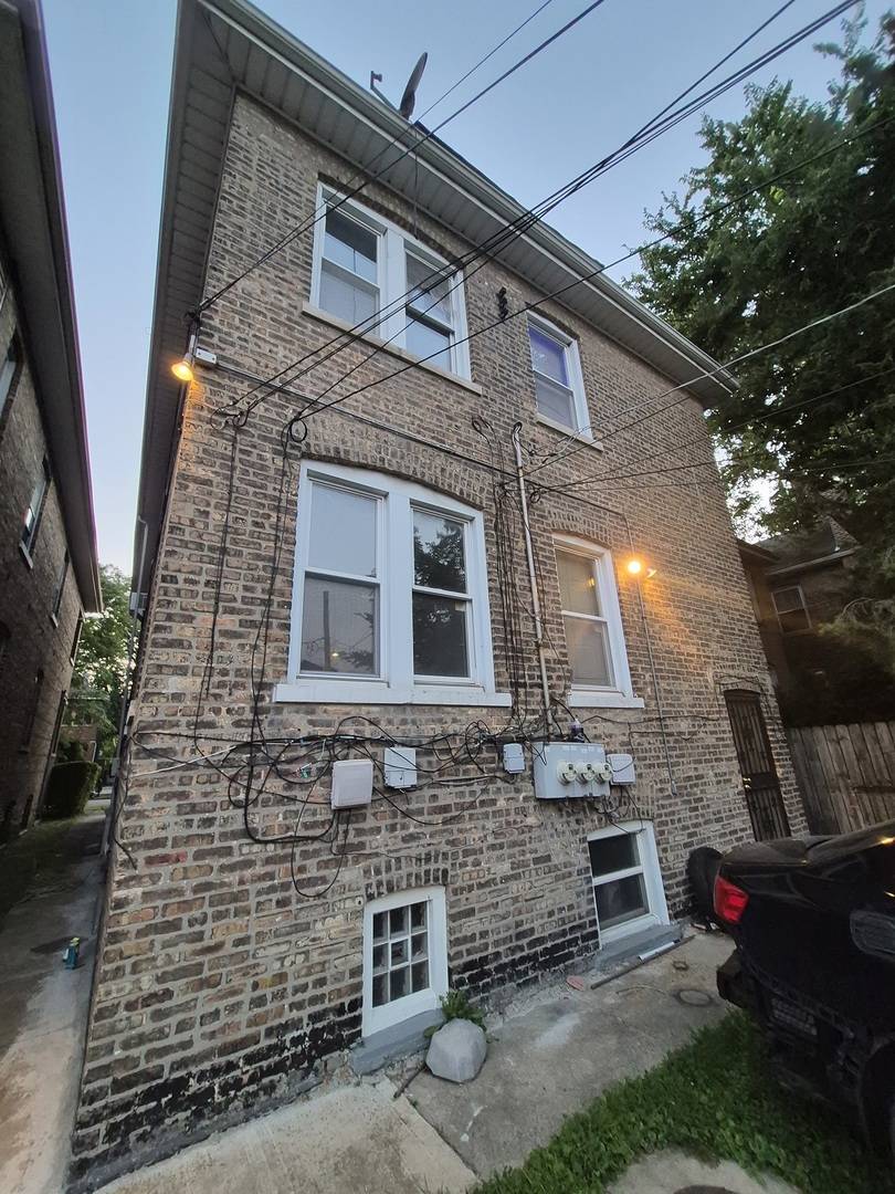 6807 S Talman AVE, Chicago, IL 60629