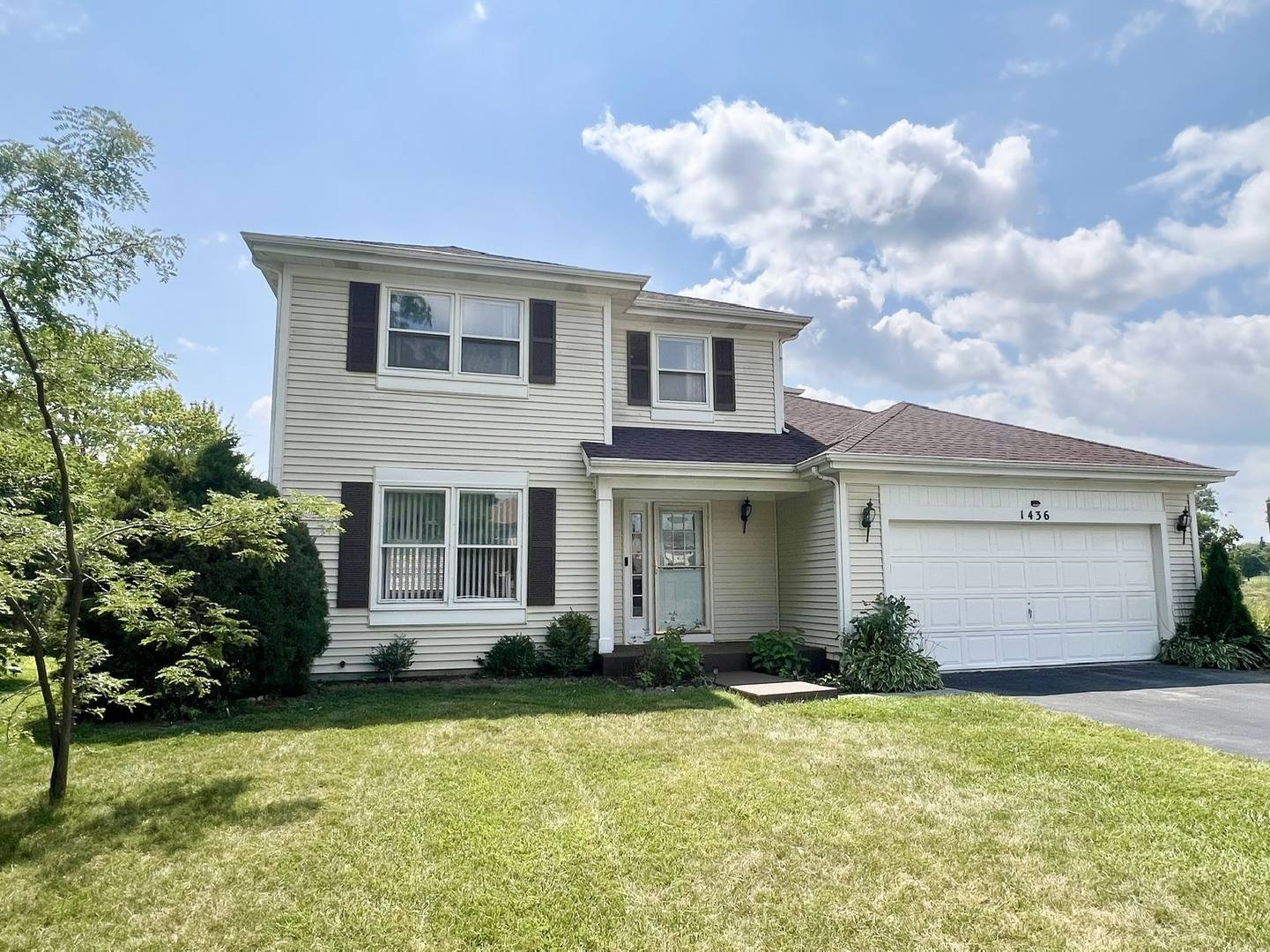 1436 Bridgedale RD, Crystal Lake, IL 60014
