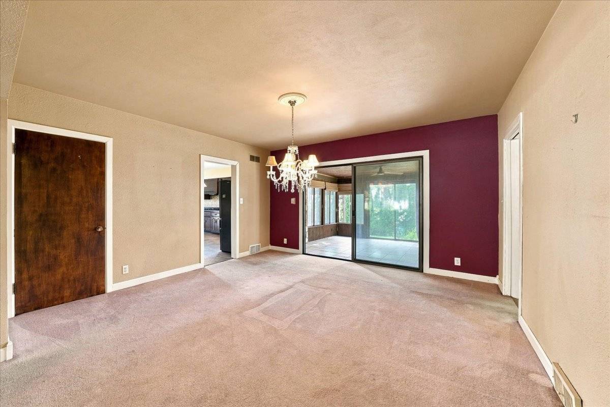 1500 Mayfield AVE, Joliet, IL 60435