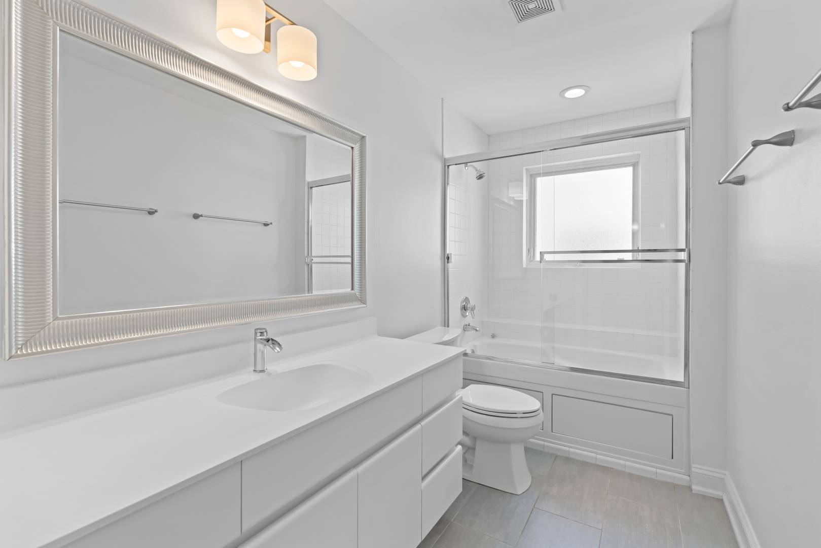 2826 N Talman AVE #O, Chicago, IL 60618