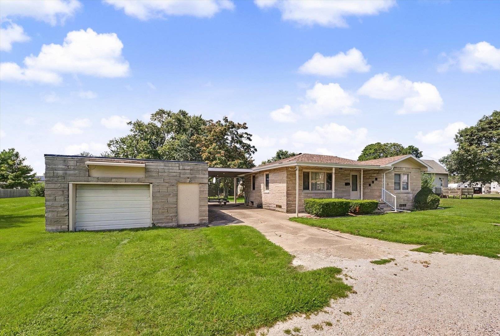 109 S Wood ST, Gibson City, IL 60936
