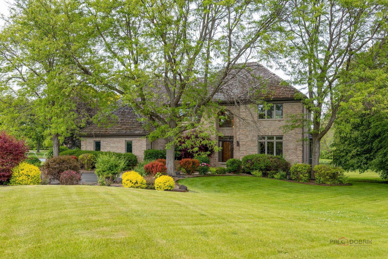 5420 Belmont CT, Libertyville, IL 60048