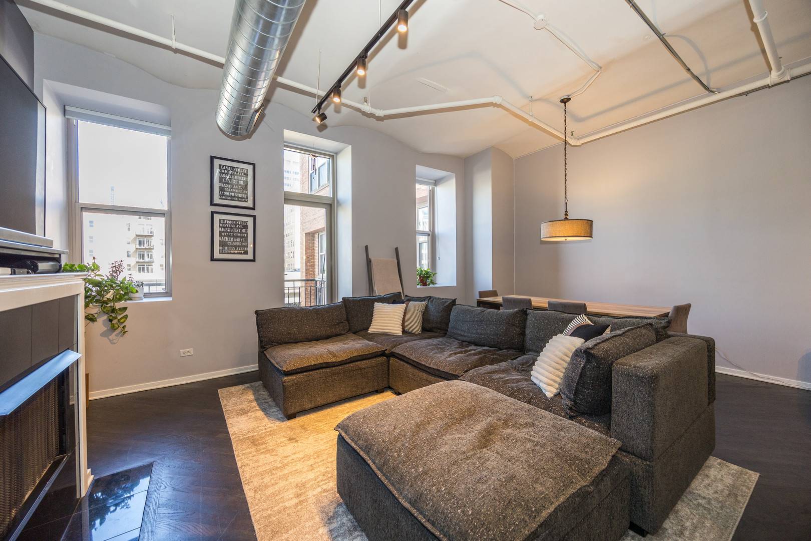 500 S Clinton ST #242, Chicago, IL 60607
