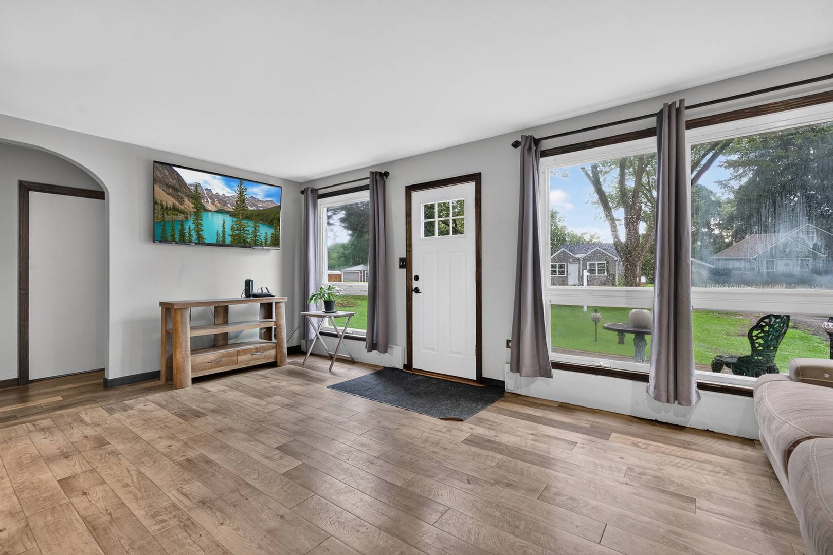 7107 N Oak ST, Wonder Lake, IL 60097