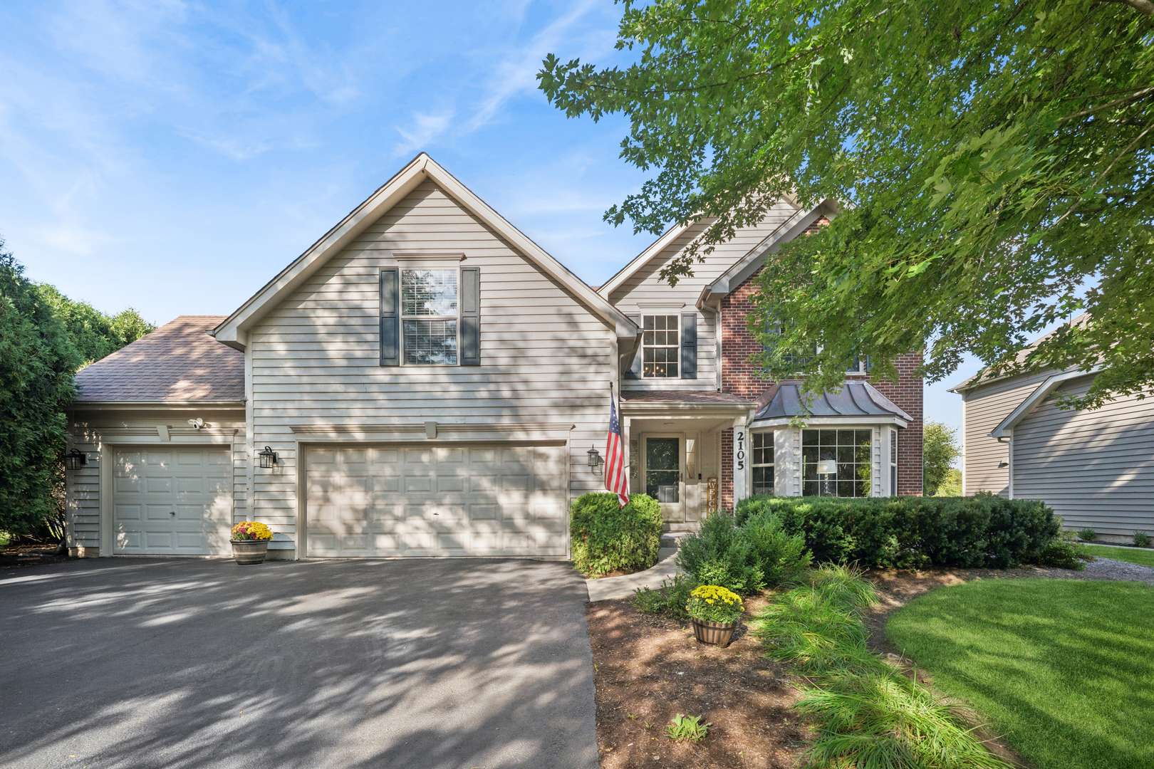 2105 Bent Tree DR, Geneva, IL 60134