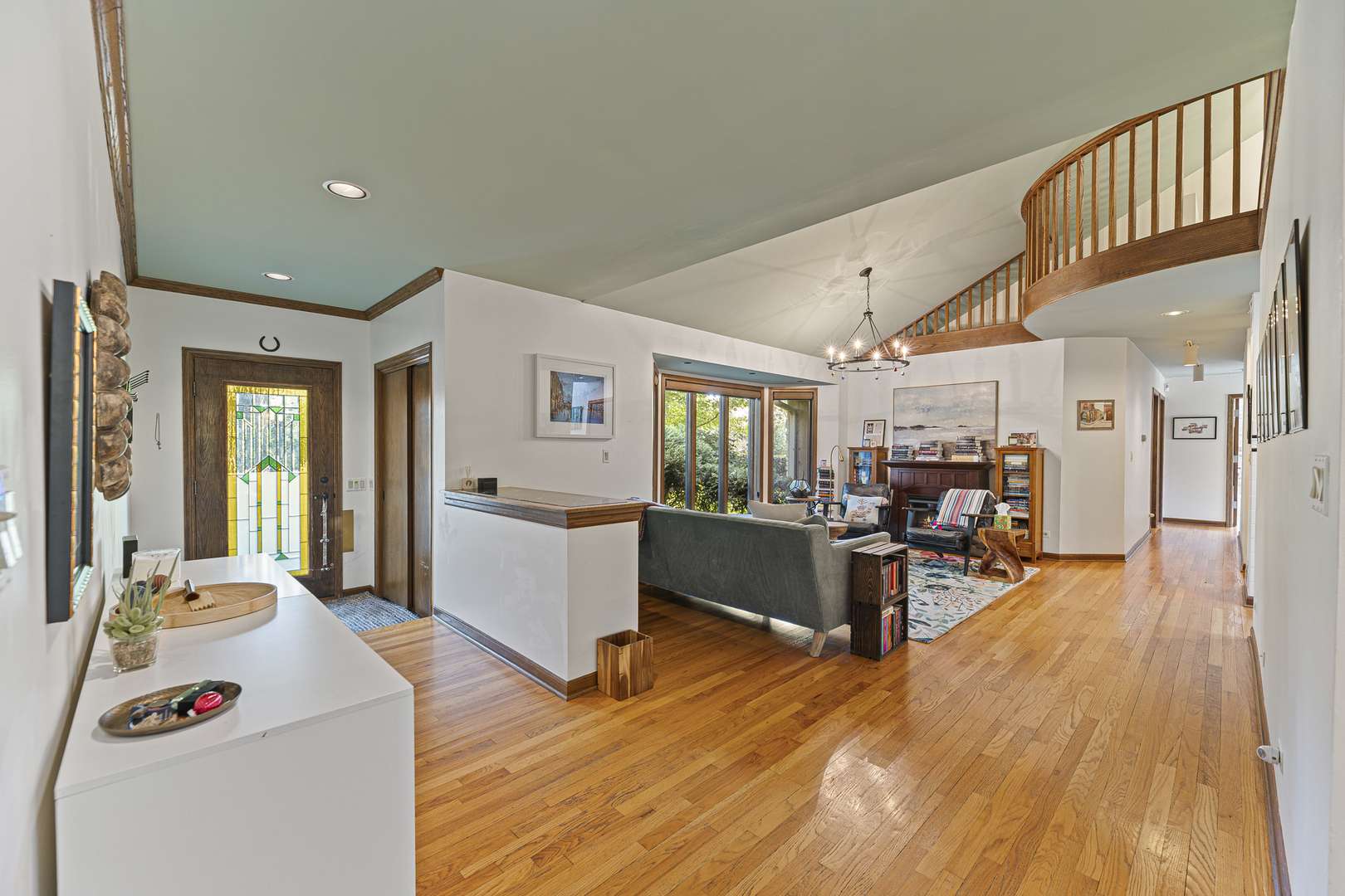 1543 N Saint Marys RD, Green Oaks, IL 60048