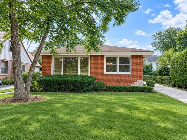 124 Harlem AVE, Glenview, IL 60025