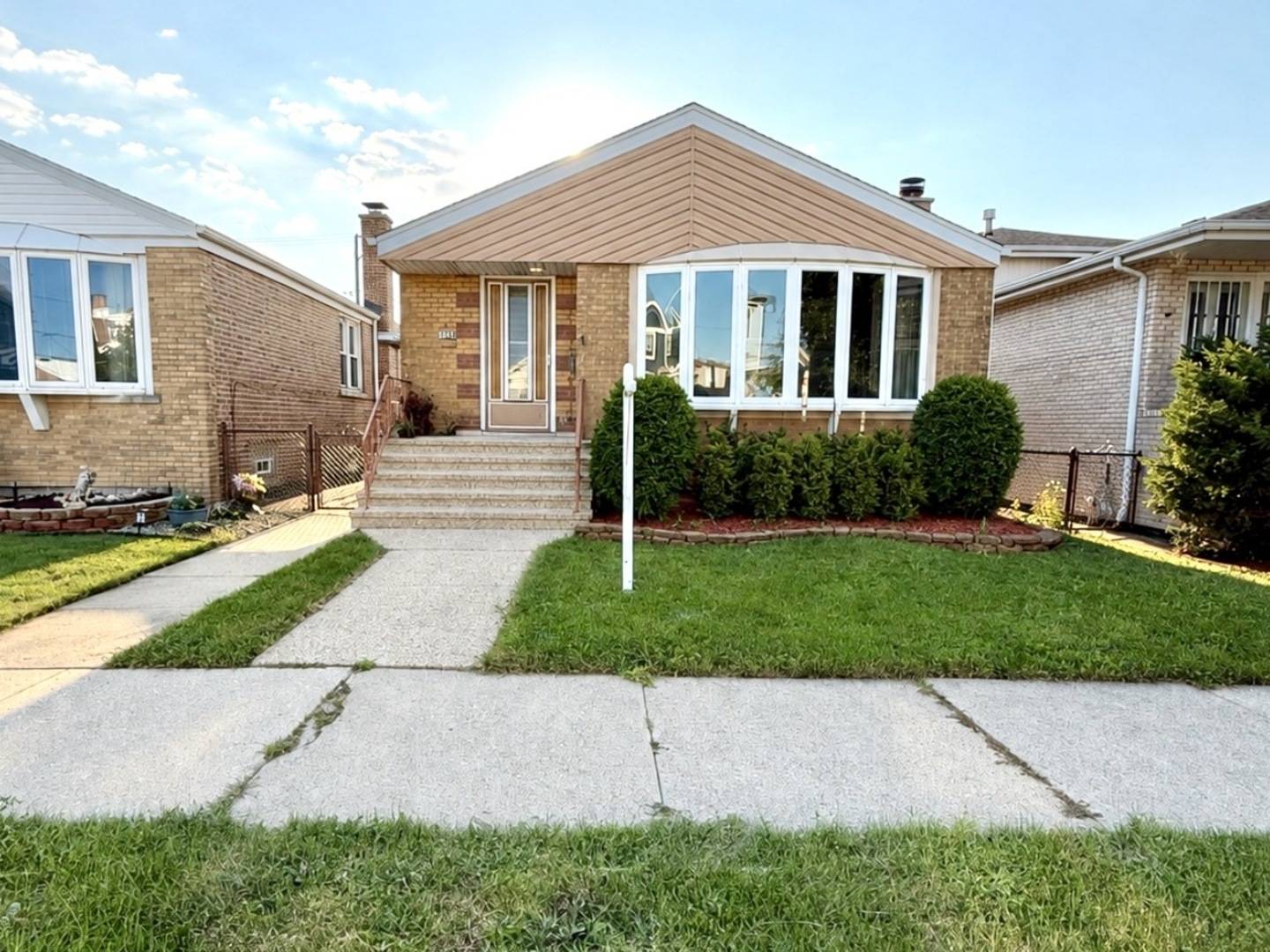 5342 S Melvina AVE, Chicago, IL 60638