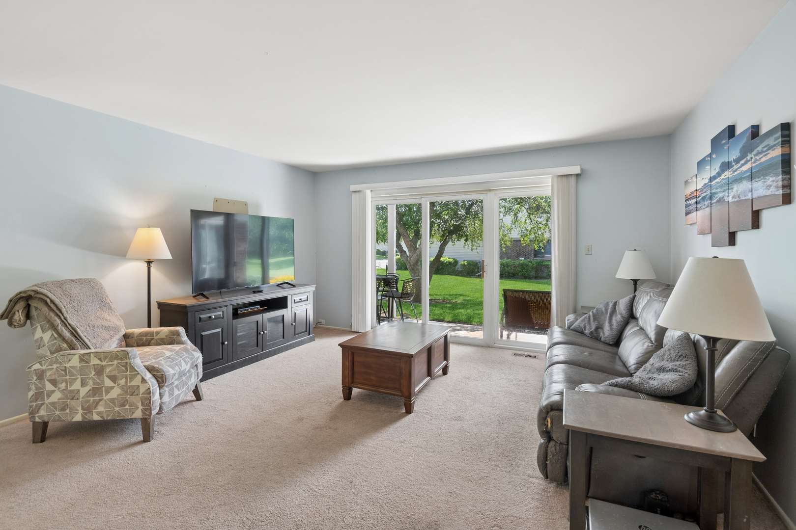 1391 STRATFORD DR #1391, Gurnee, IL 60031
