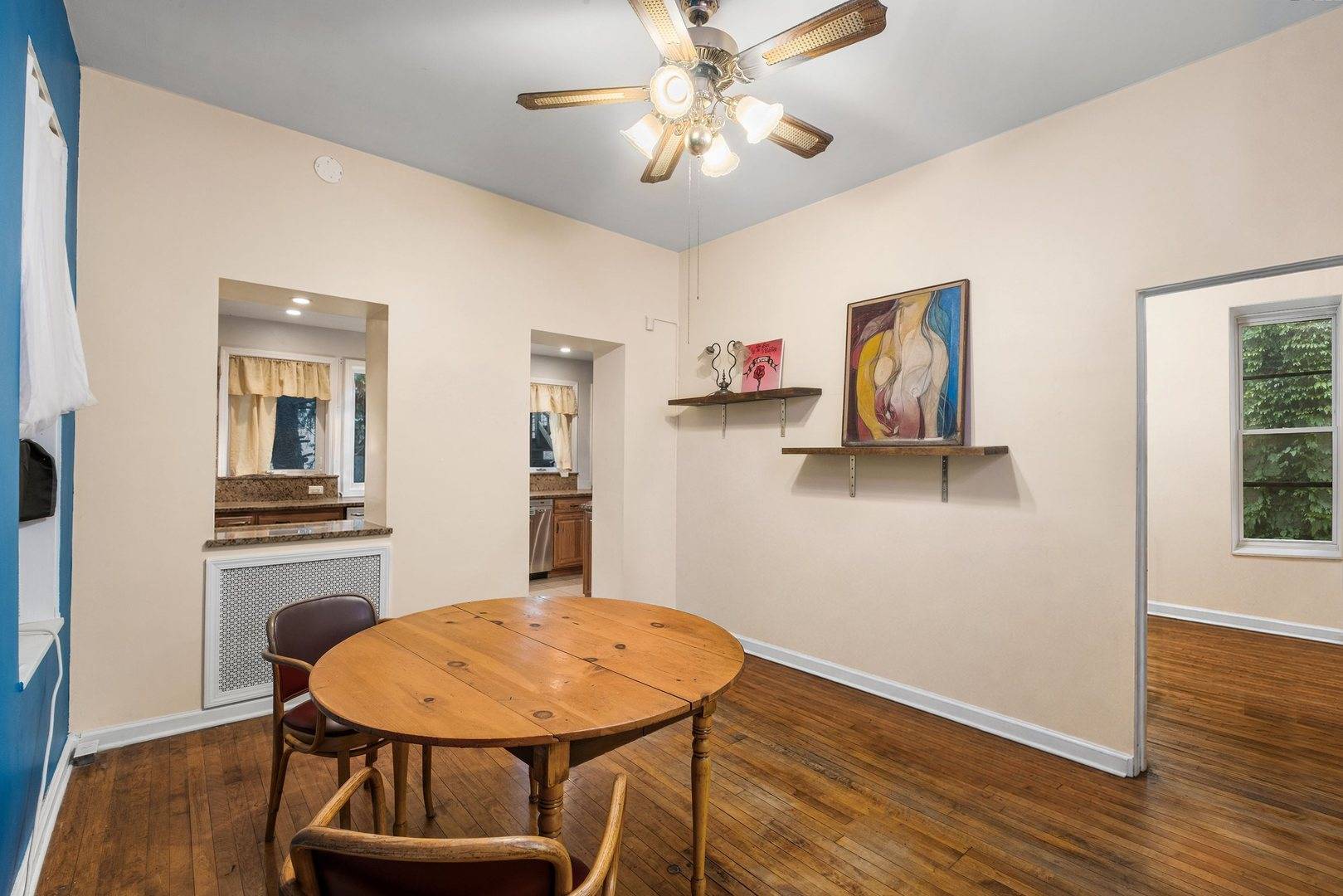 1311 W Columbia AVE, Chicago, IL 60626