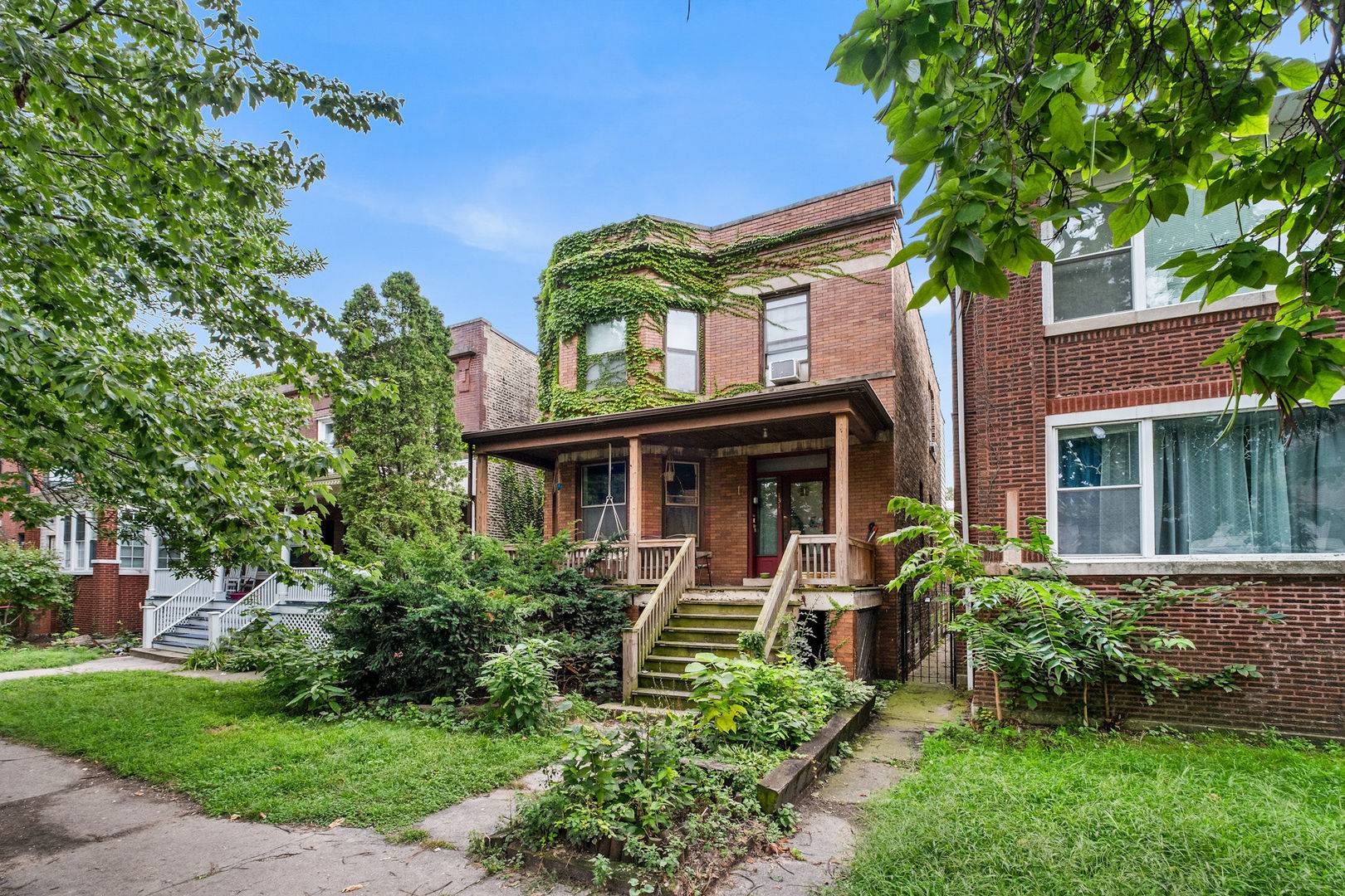 1311 W Columbia AVE, Chicago, IL 60626