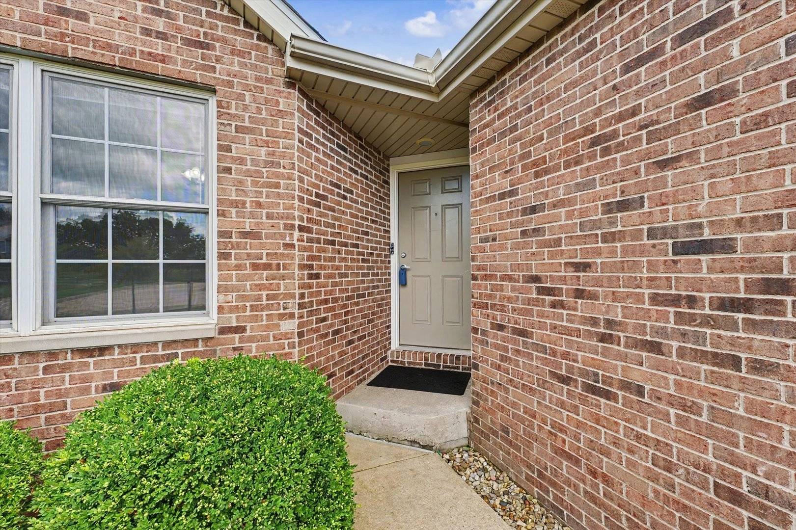 2506 Windward BLVD, Champaign, IL 61821