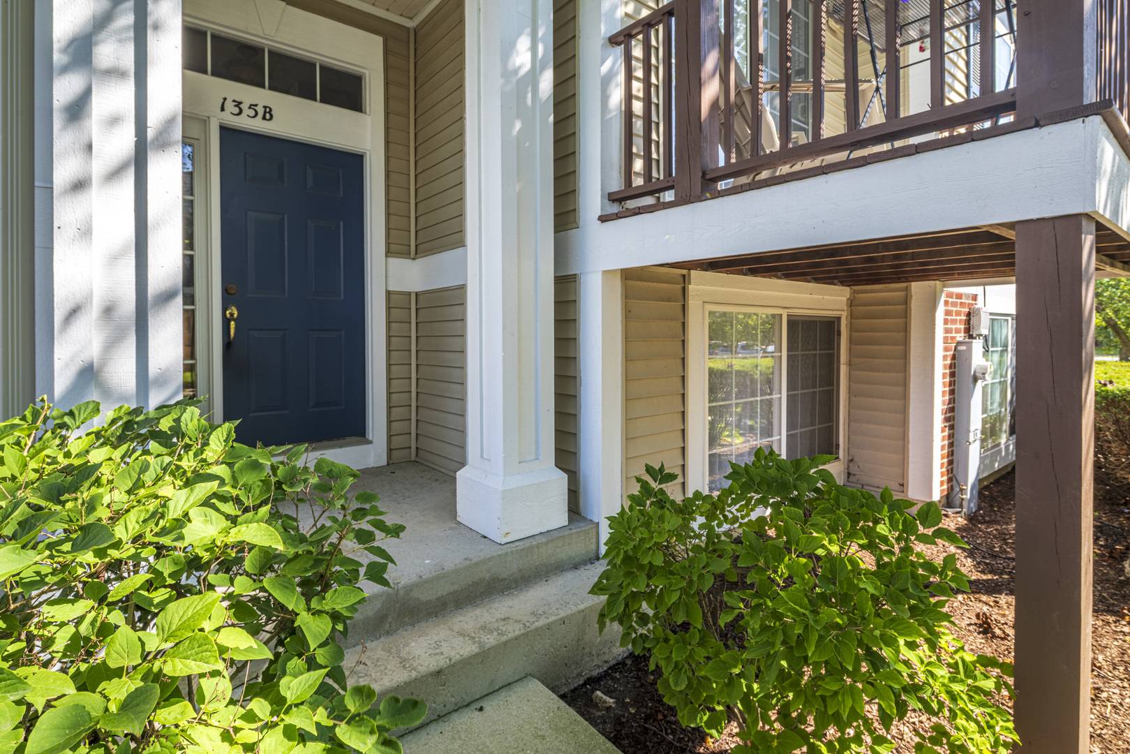 135 Enclave CIR #B, Bolingbrook, IL 60440