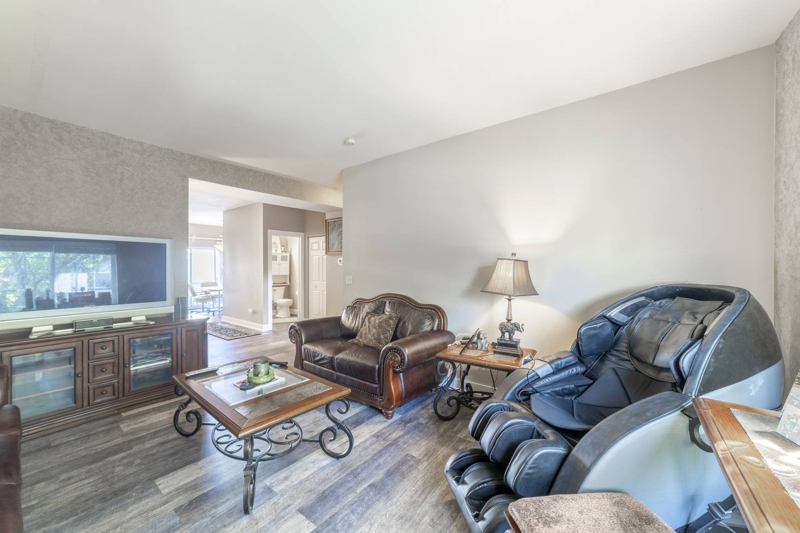 135 Enclave CIR #B, Bolingbrook, IL 60440
