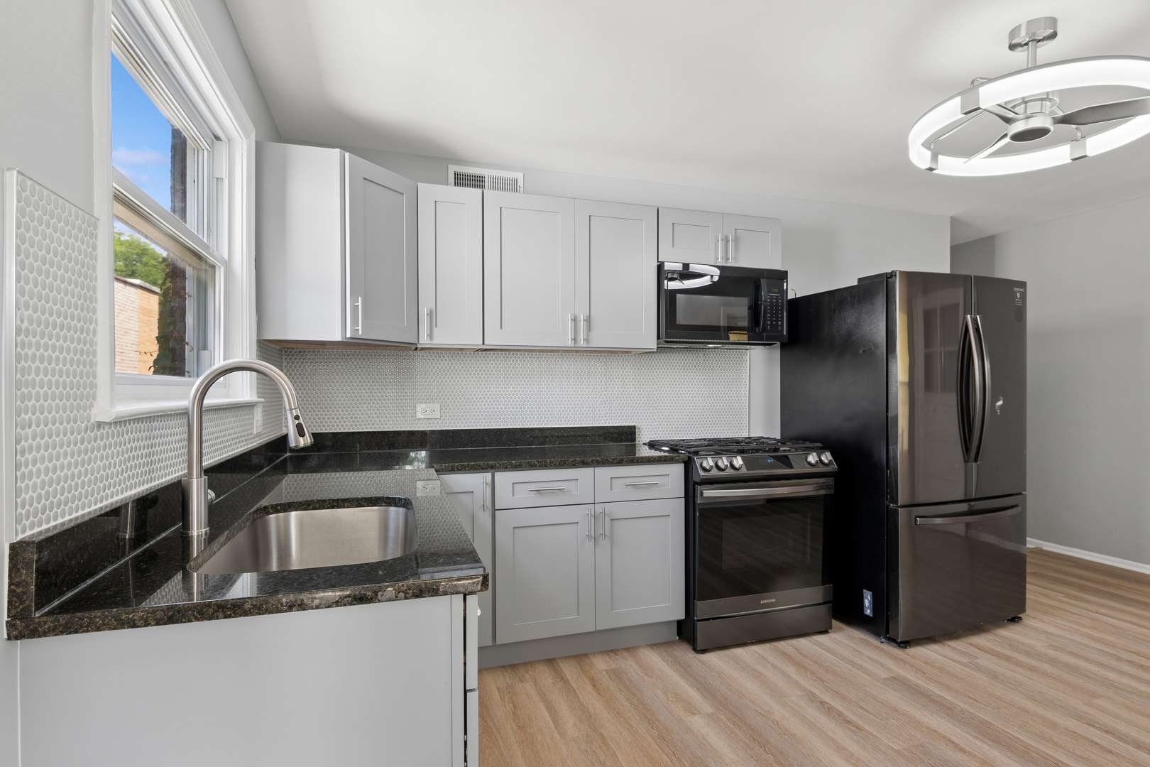 6654 N Seeley AVE #2N, Chicago, IL 60645