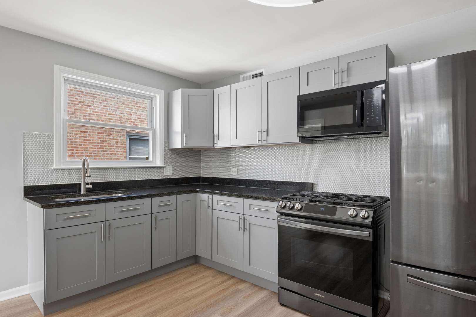 6654 N Seeley AVE #2N, Chicago, IL 60645