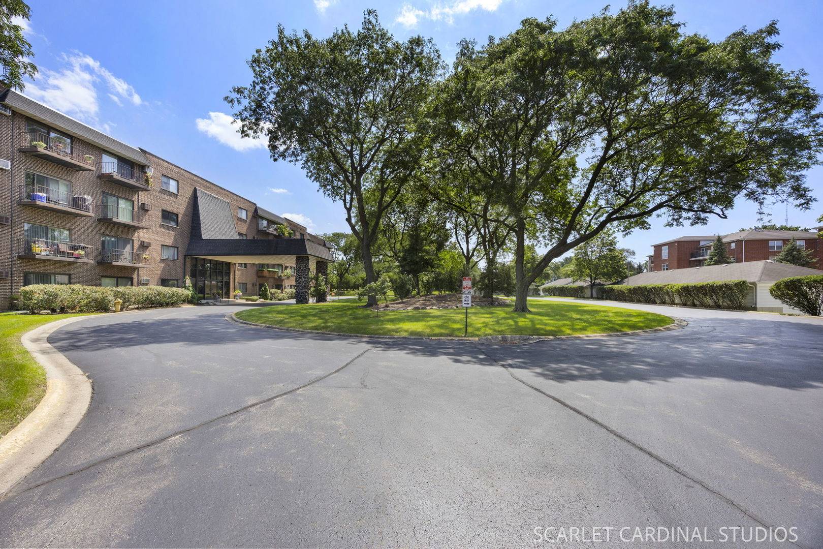 235 N Mill RD #204b, Addison, IL 60101
