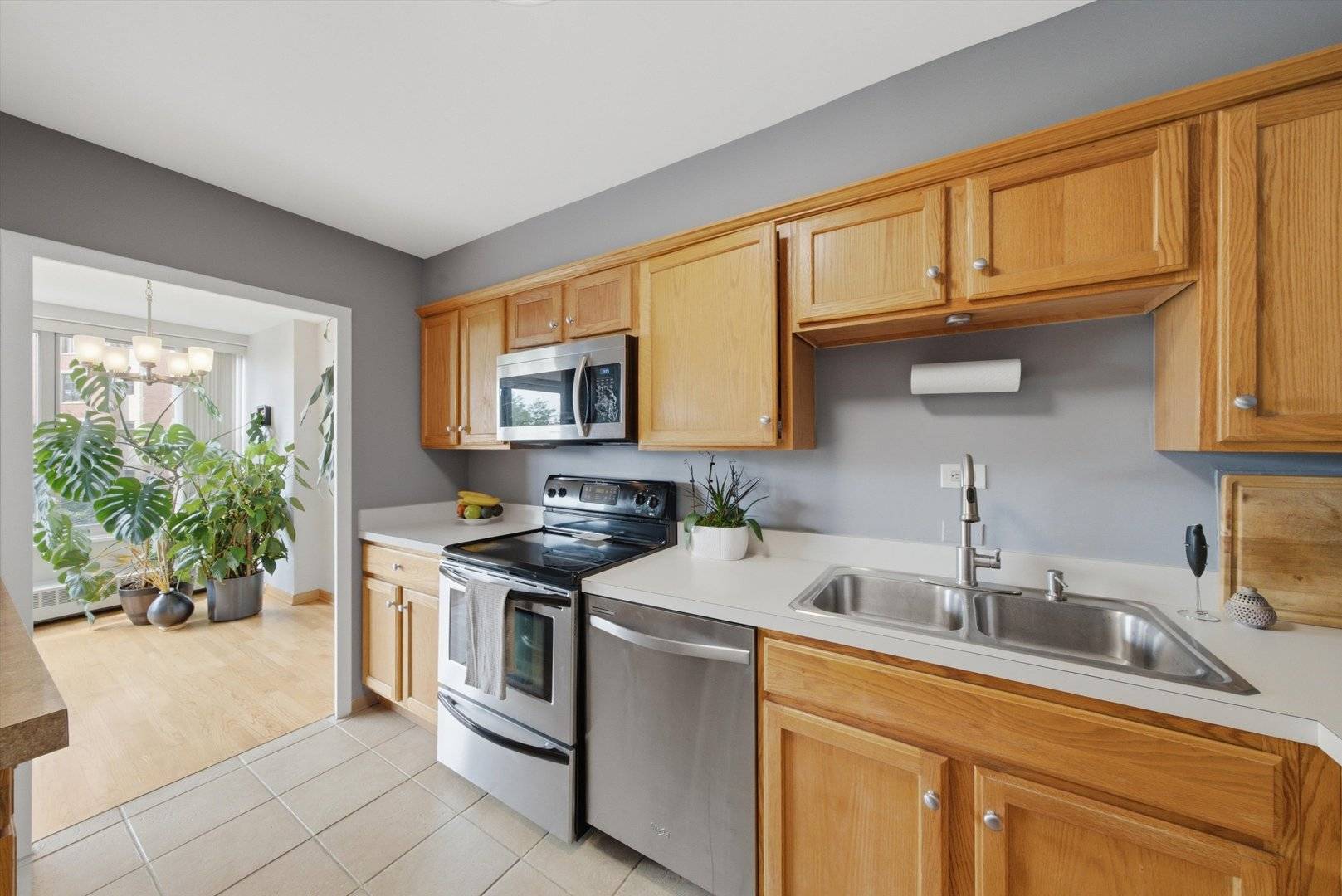 3900 N Lake Shore DR #4B, Chicago, IL 60613