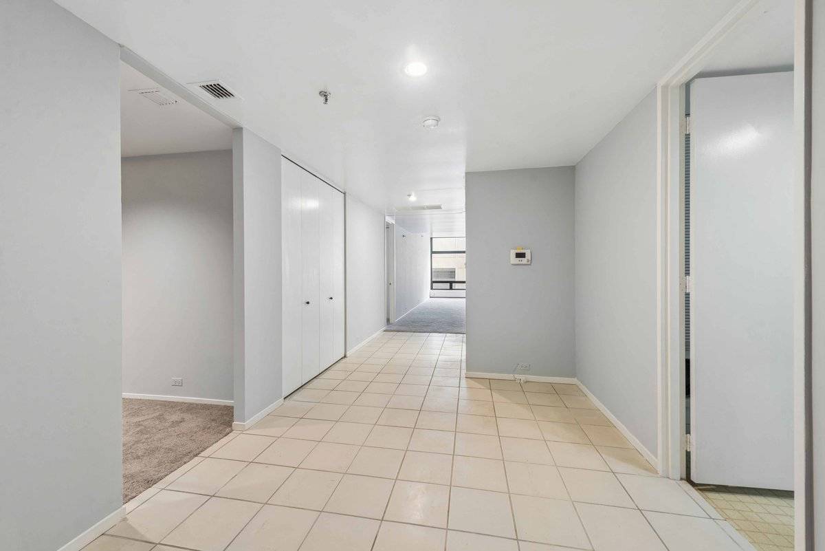 680 N Lake Shore DR #1008, Chicago, IL 60611