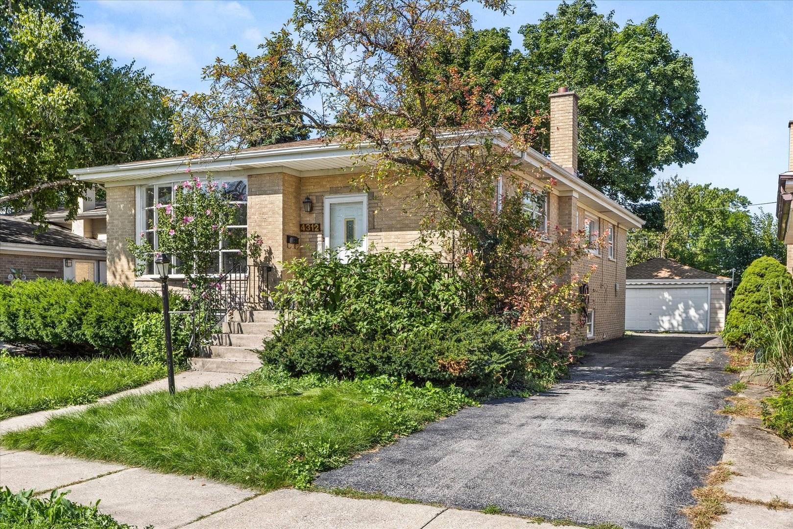 4312 Prairie AVE, Brookfield, IL 60513