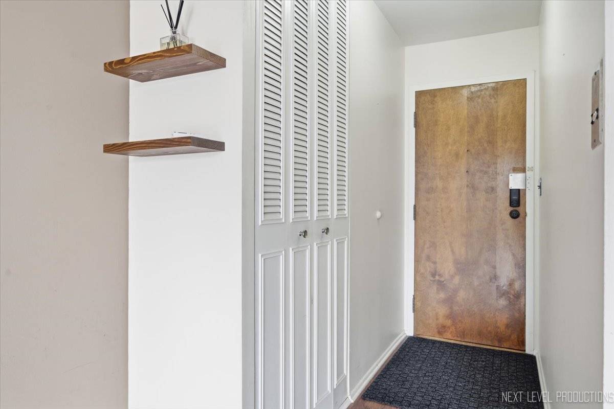 5506 LINCOLN AVE #521, Morton Grove, IL 60053