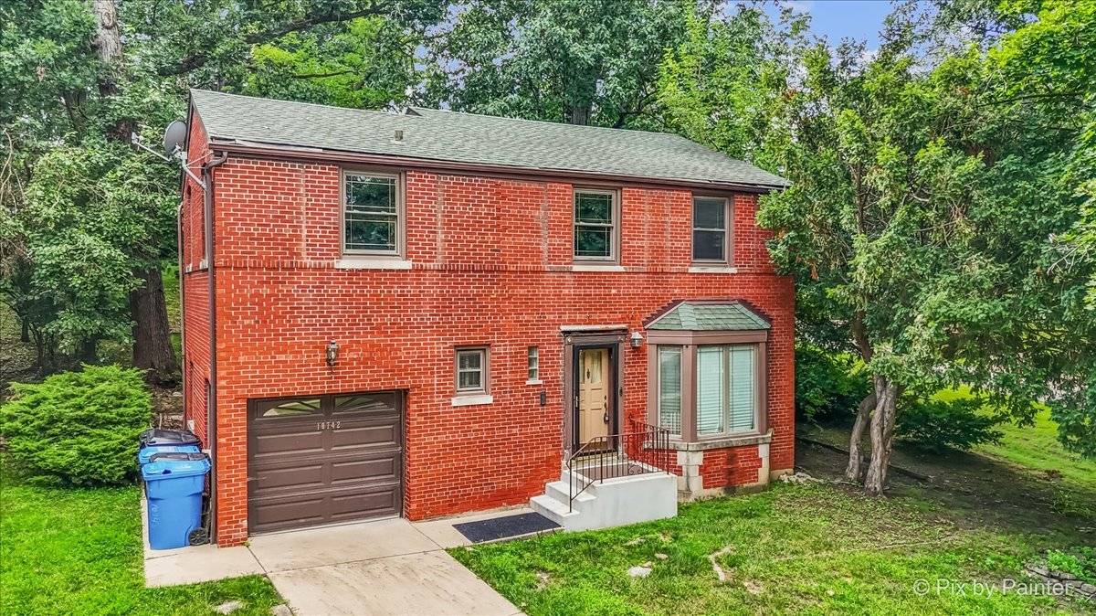 10742 S Longwood DR, Chicago, IL 60643