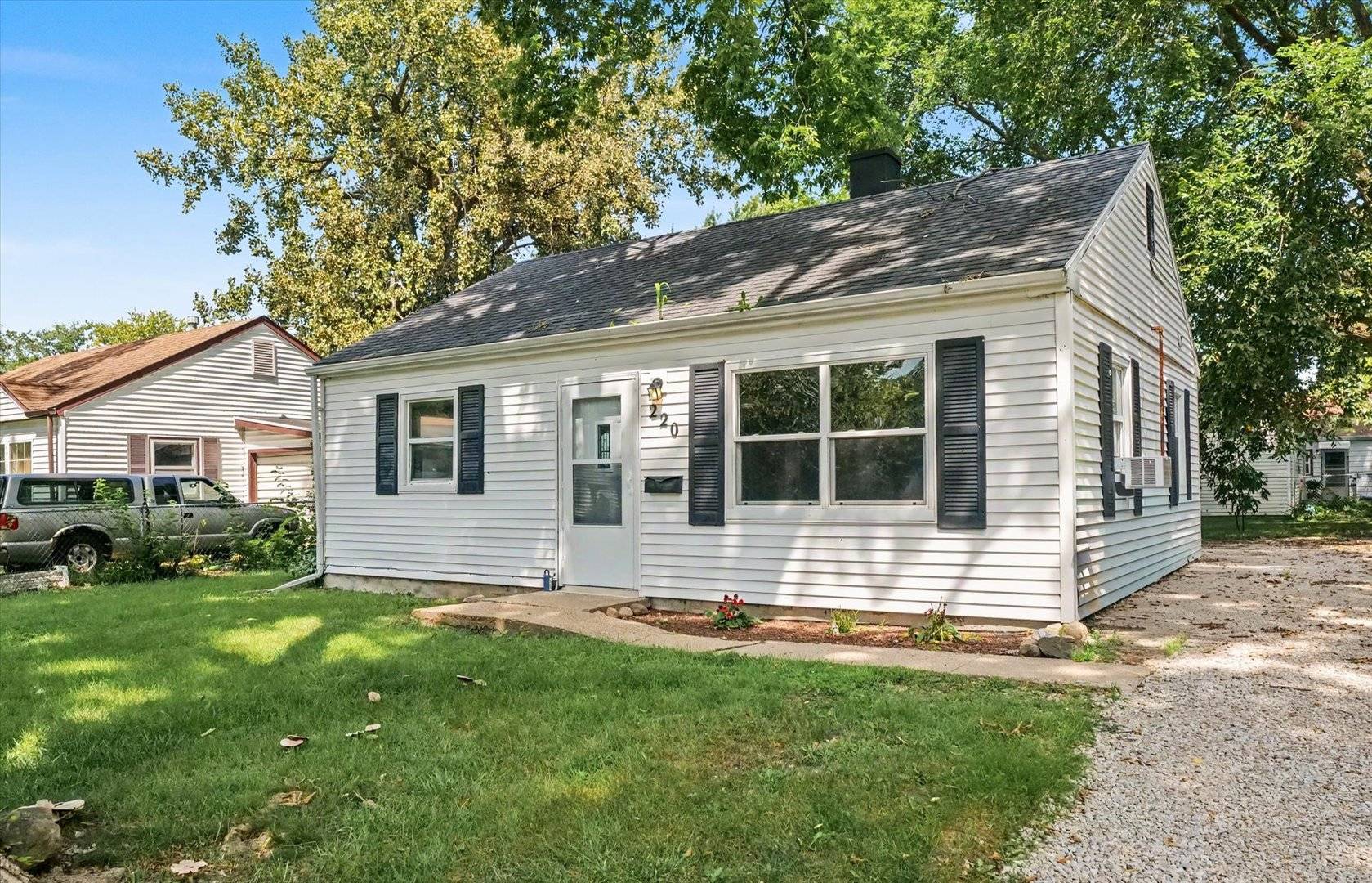 220 Arcadia DR, Rantoul, IL 61866