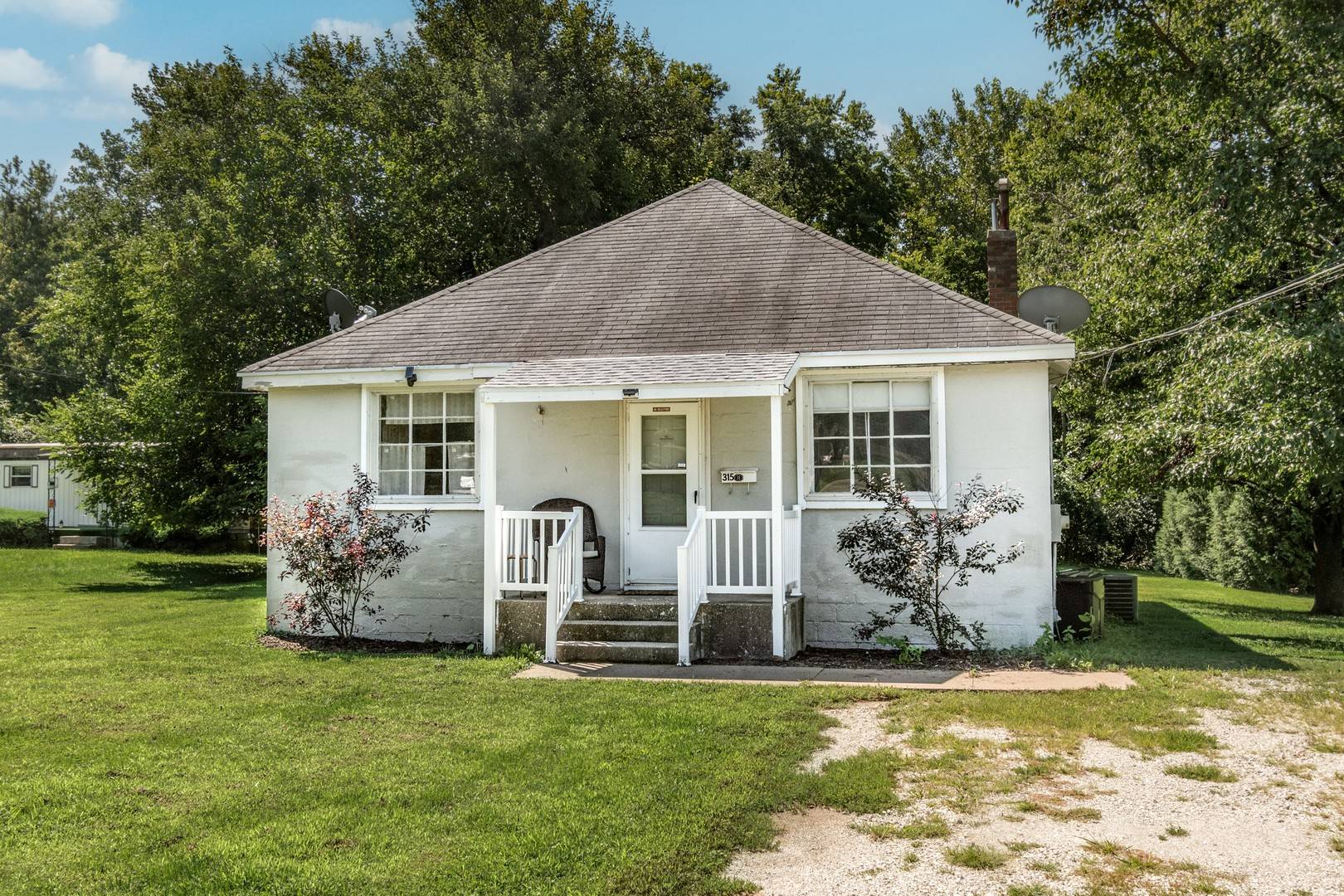 315 W 3rd ST, Streator, IL 61364