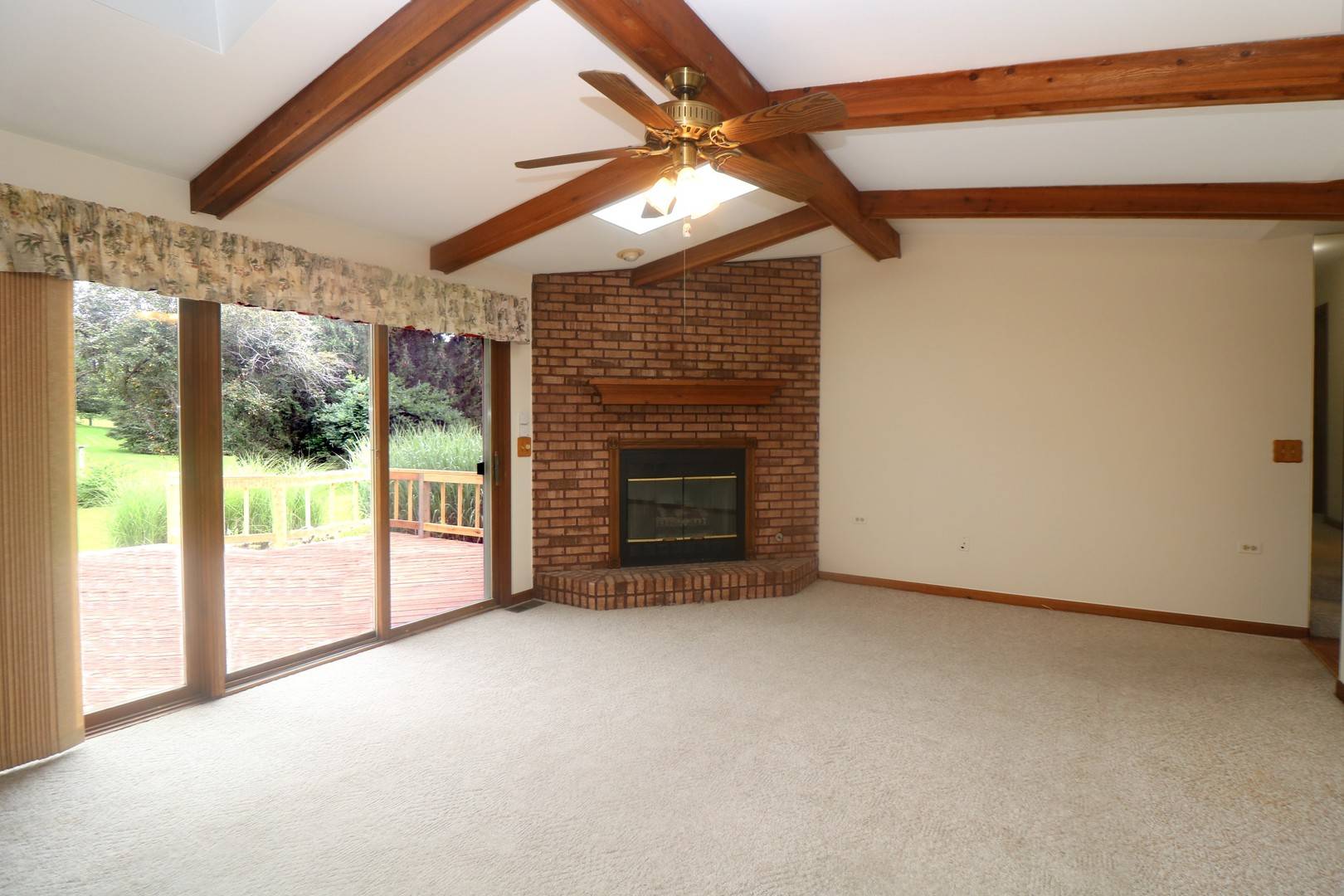 3095 Boerderij WAY, Woodstock, IL 60098