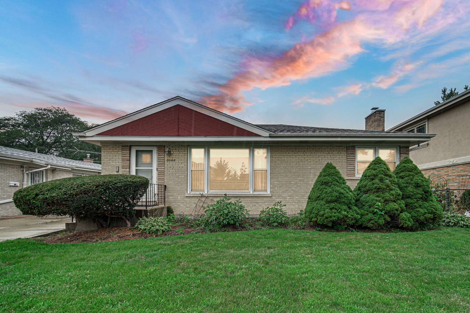 8644 Laramie AVE, Skokie, IL 60077