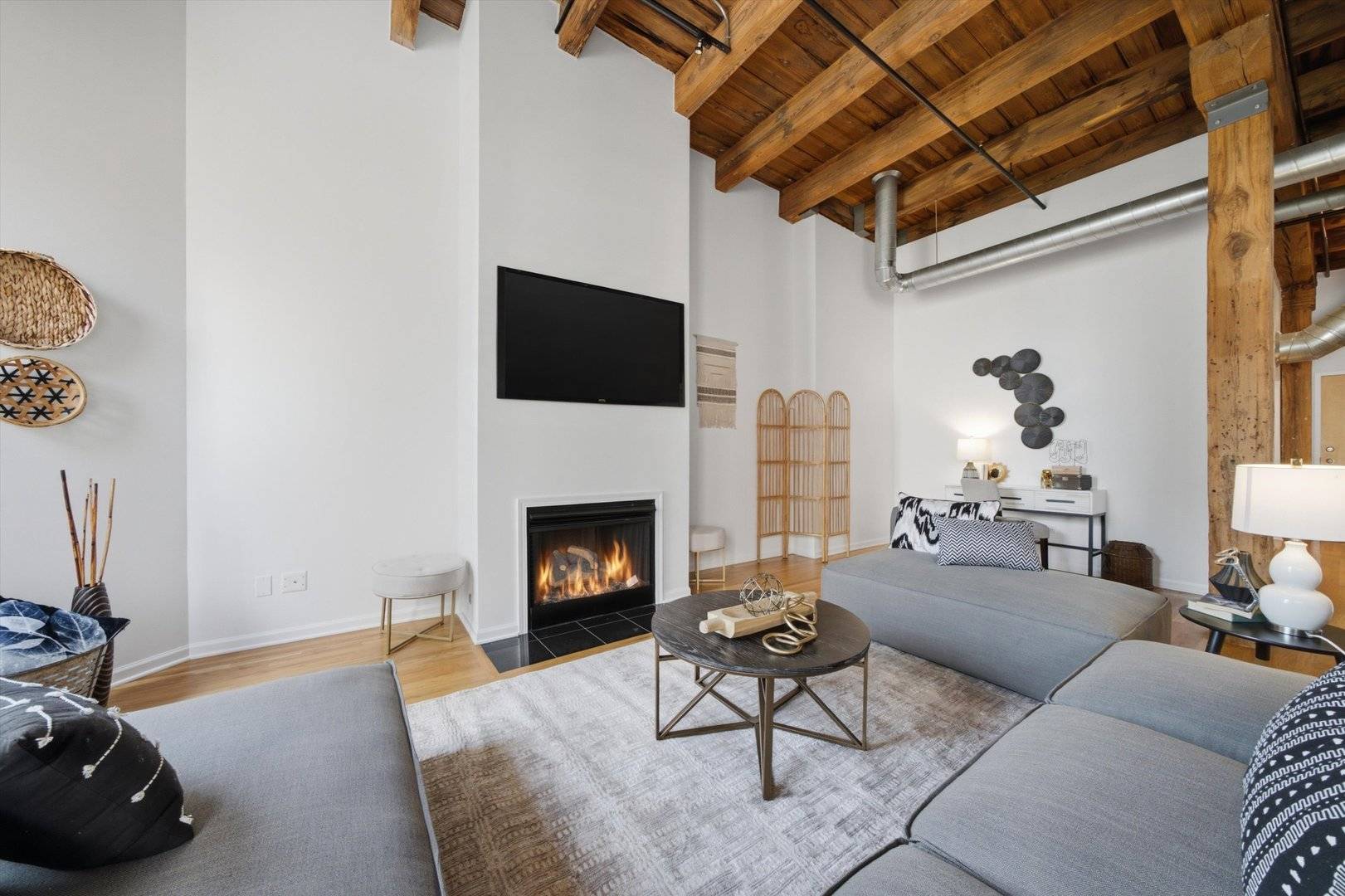 520 W Huron ST #609, Chicago, IL 60654